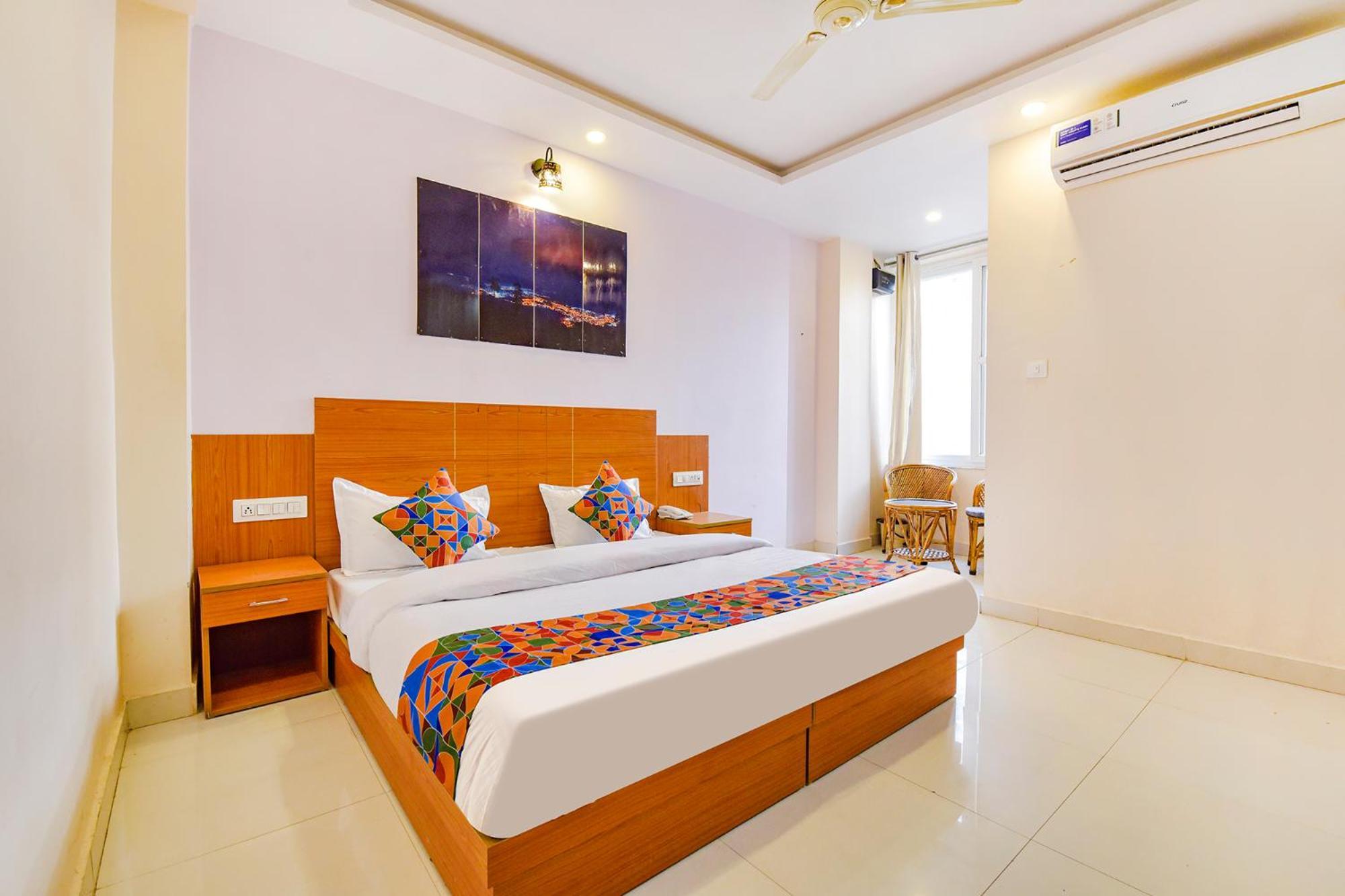 Fabhotel Aarogya Residency 3*