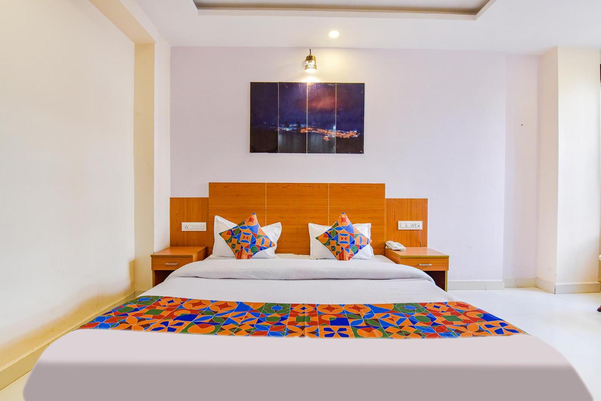 Hotel Fabhotel Aarogya Residency 3*