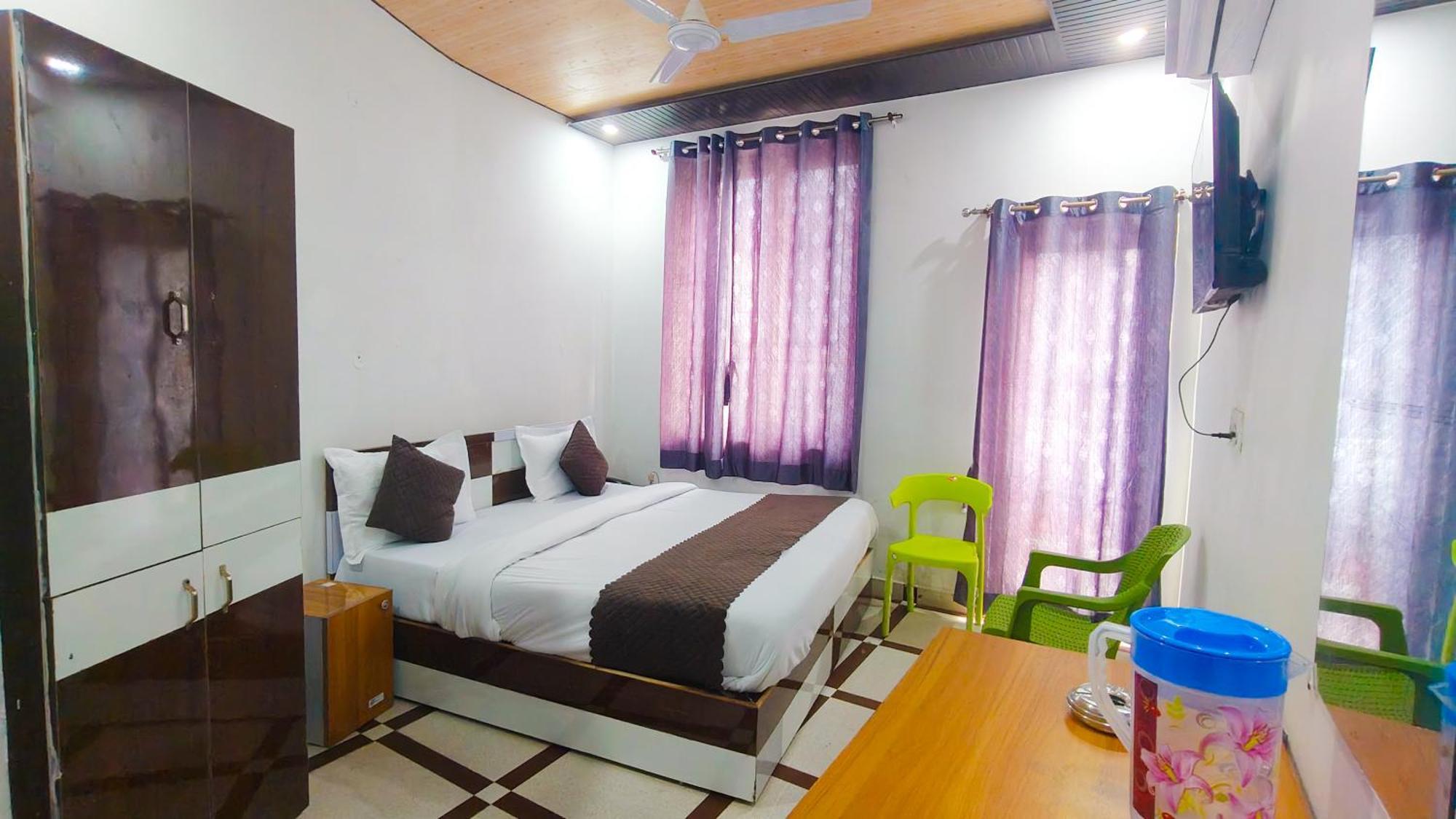 Shubhra Heights !! Near Laxman Jhulla # Near Bus Stand & Railway Station # Prime Location Tapovan Hotel 4*