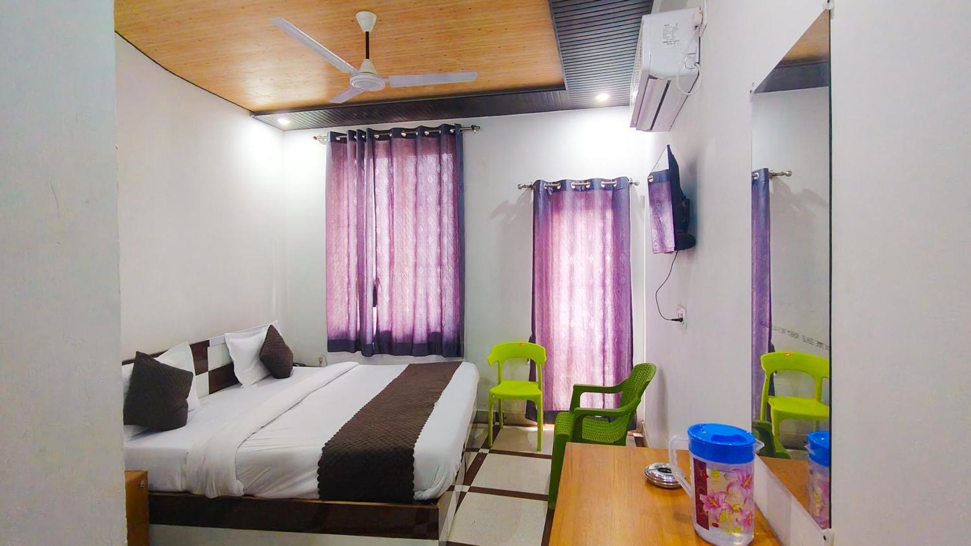 Hotel Shubhra Heights !! Near Laxman Jhulla # Near Bus Stand & Railway Station # Prime Location Tapovan Rishikesh