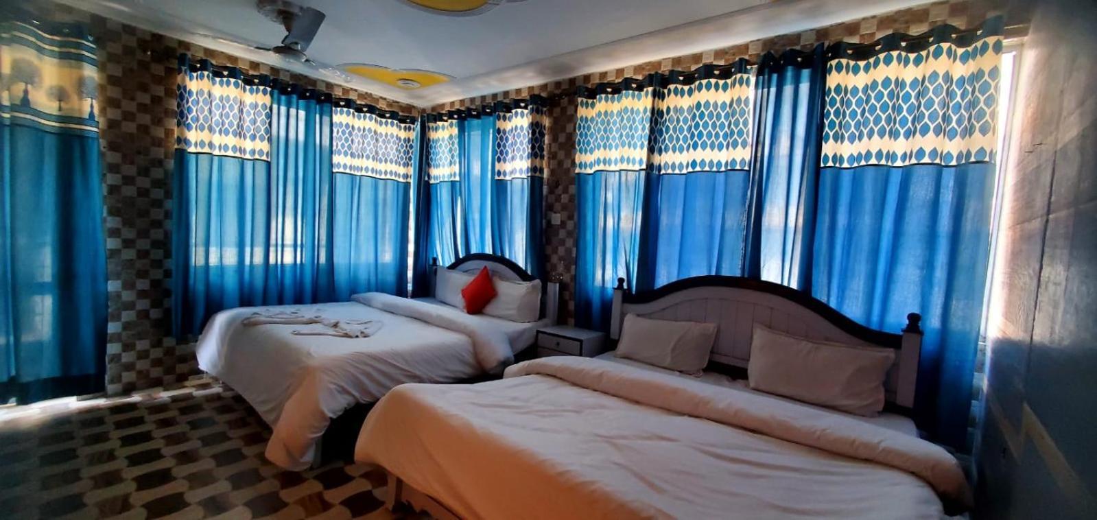 The Shivom Palace Hotel Rishikesh