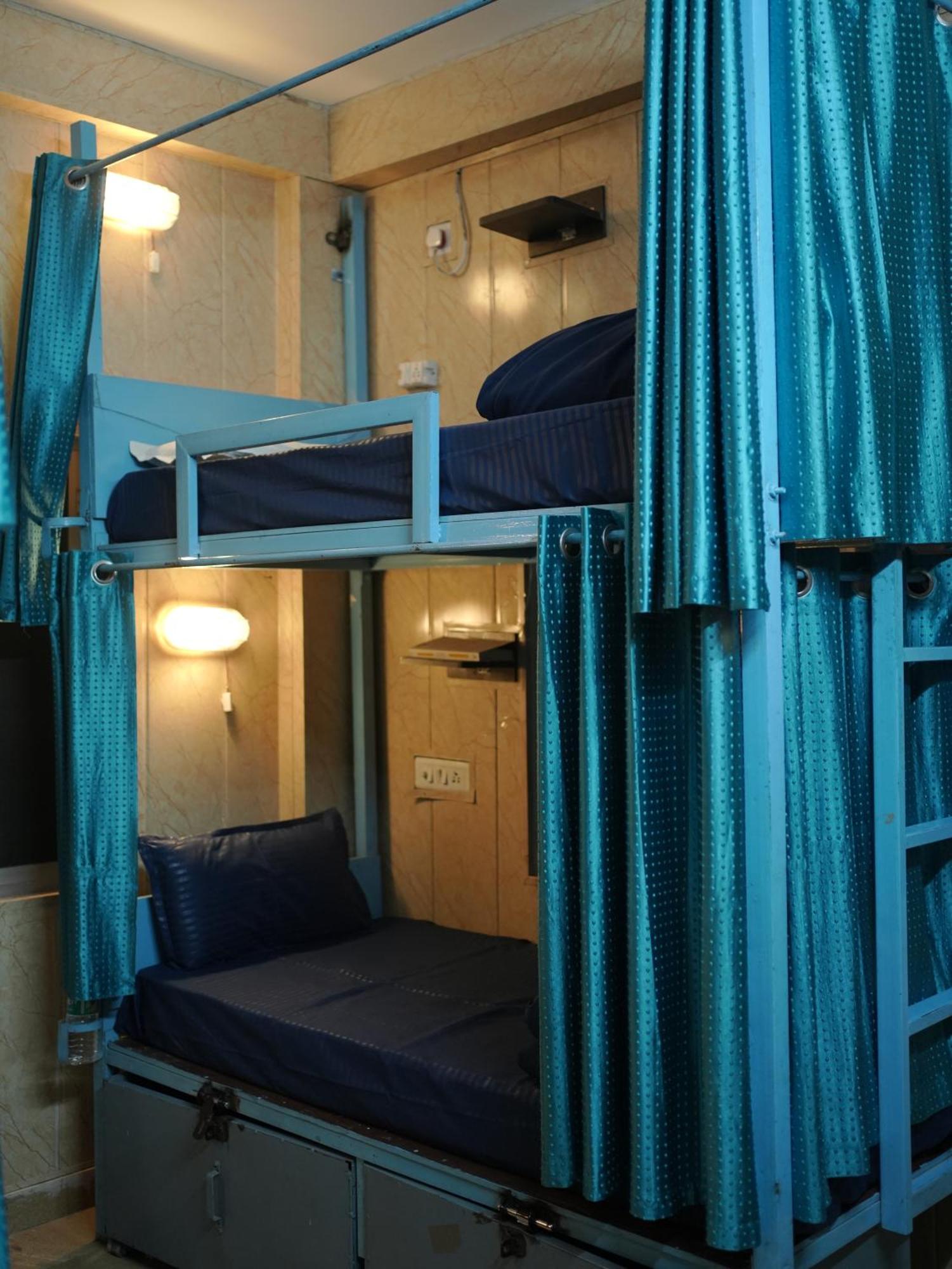 Skyard Rishikesh, Laxman Jhula Hostel Rishikesh