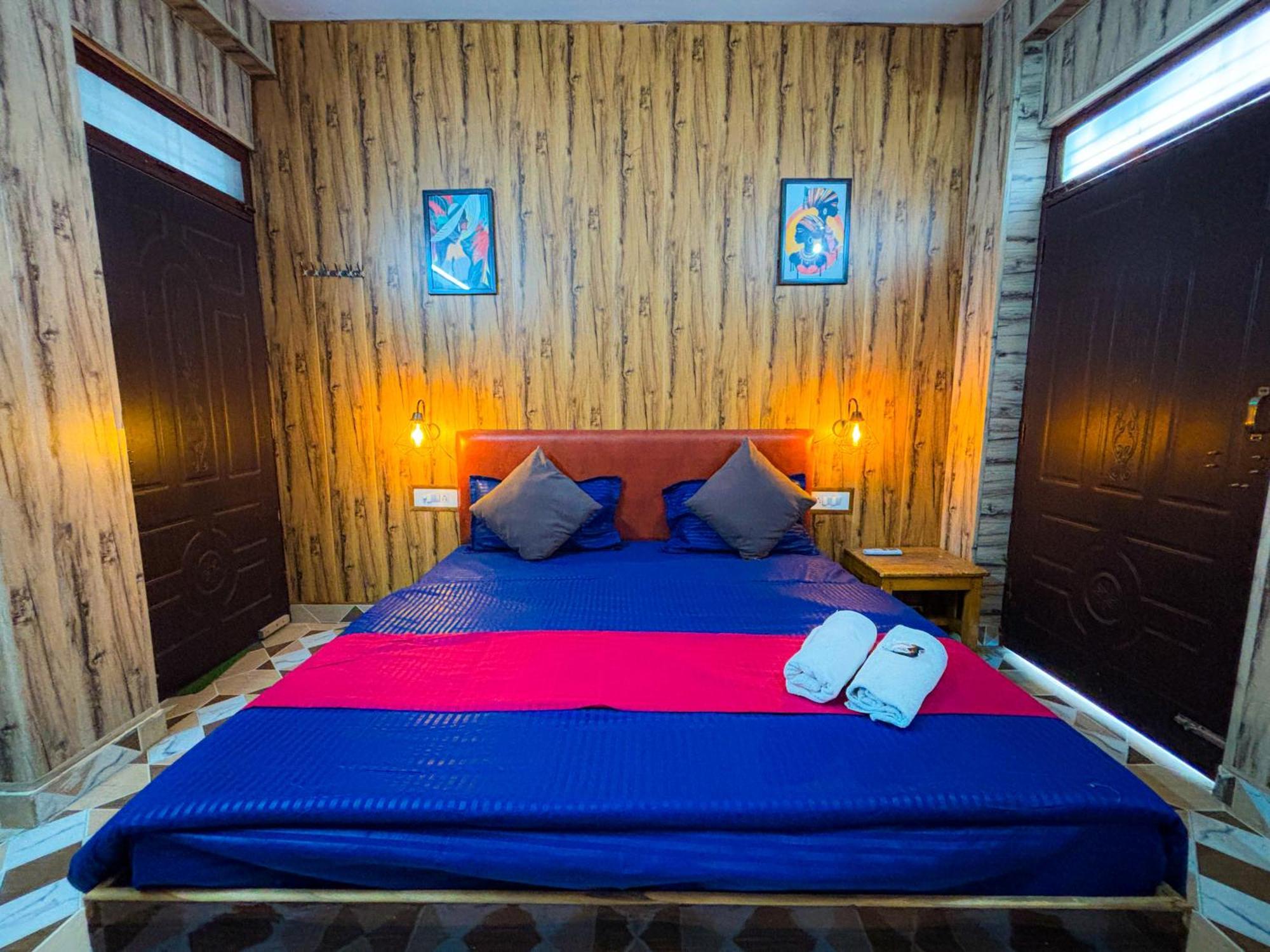 Skyard Rishikesh, Laxman Jhula Hostel Rishikesh