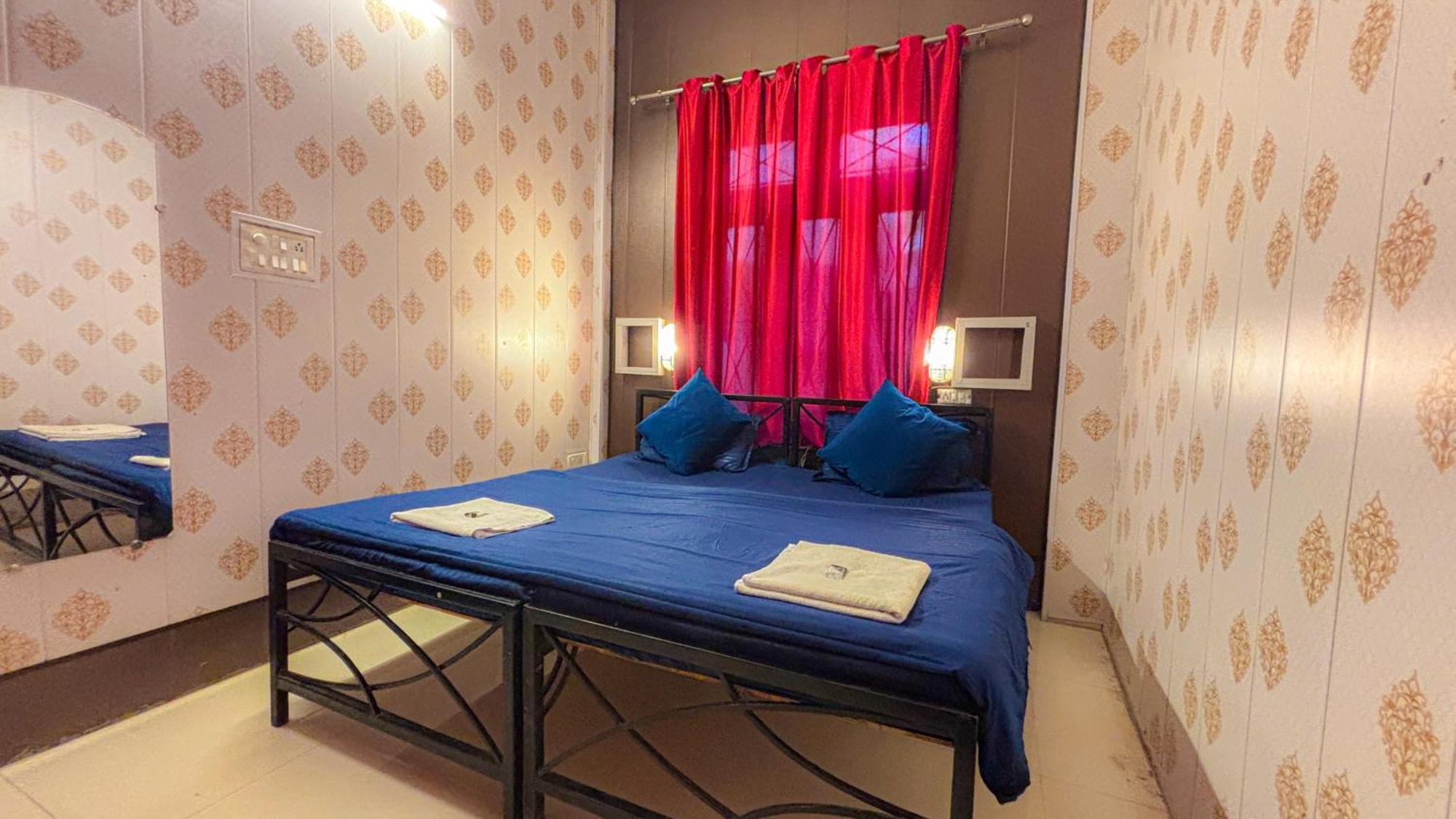 Hostel Skyard Rishikesh, Laxman Jhula *