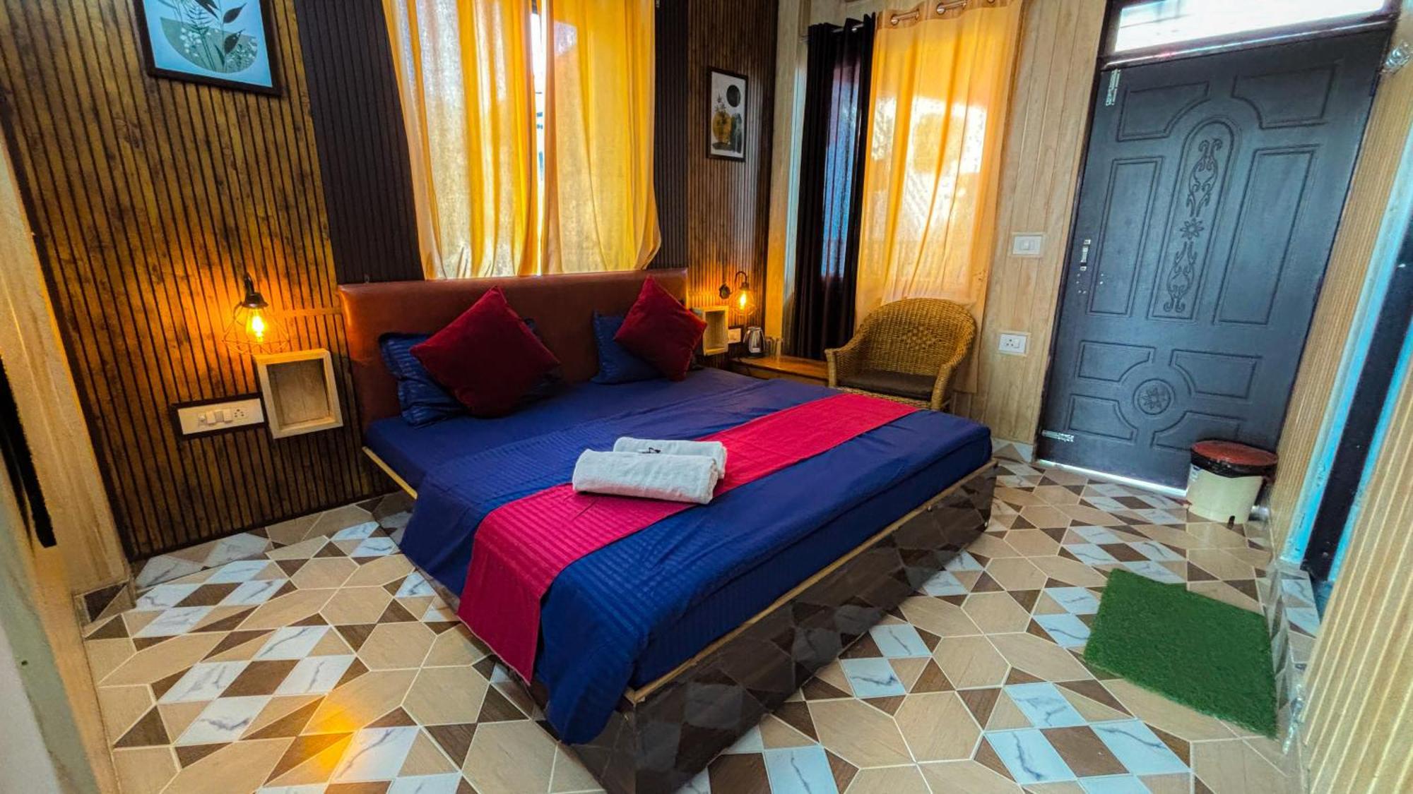 Hostel Skyard Rishikesh, Laxman Jhula Rishikesh