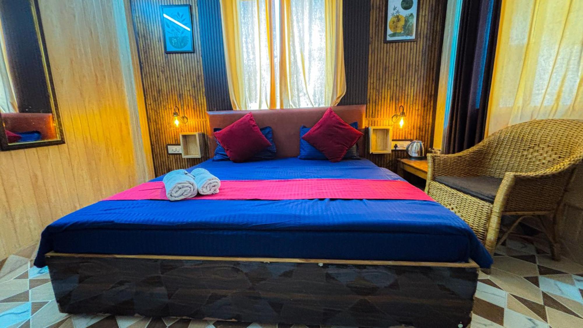 Hostel Skyard Rishikesh, Laxman Jhula *