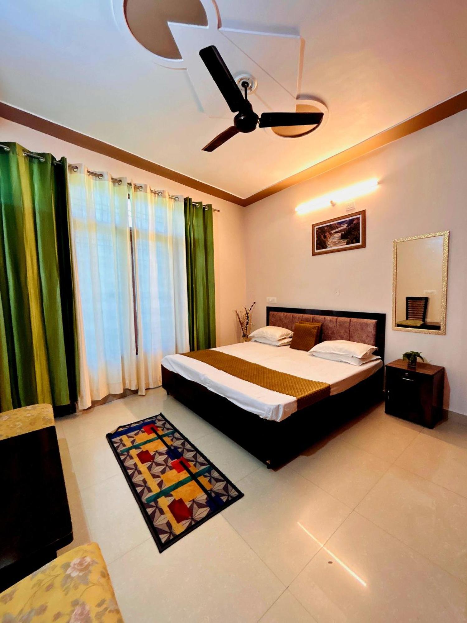 Anandmay Homestay, Isbt Homestay Rishikesh