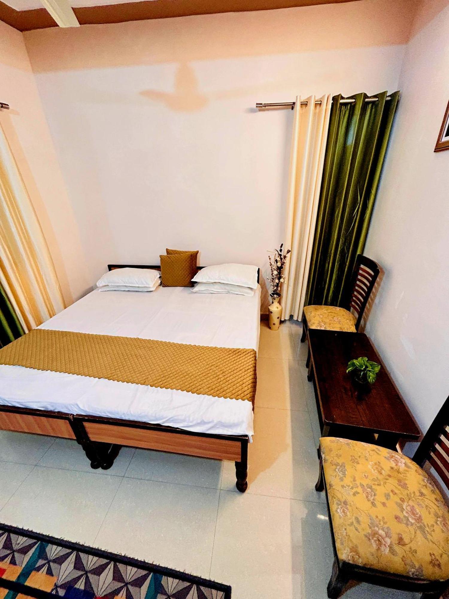 Anandmay Homestay, Isbt * Rishikesh
