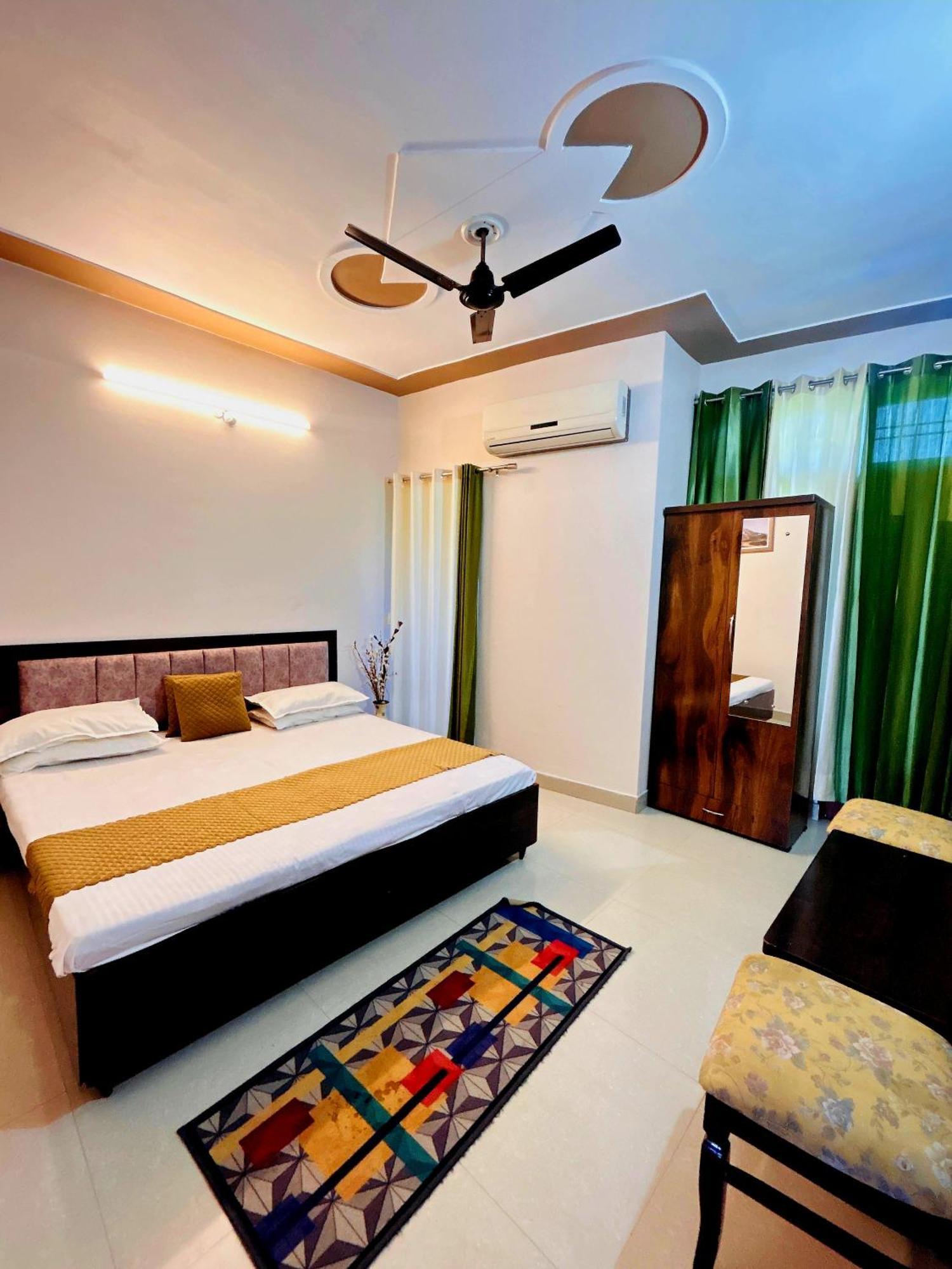 Anandmay Homestay, Isbt * Rishikesh