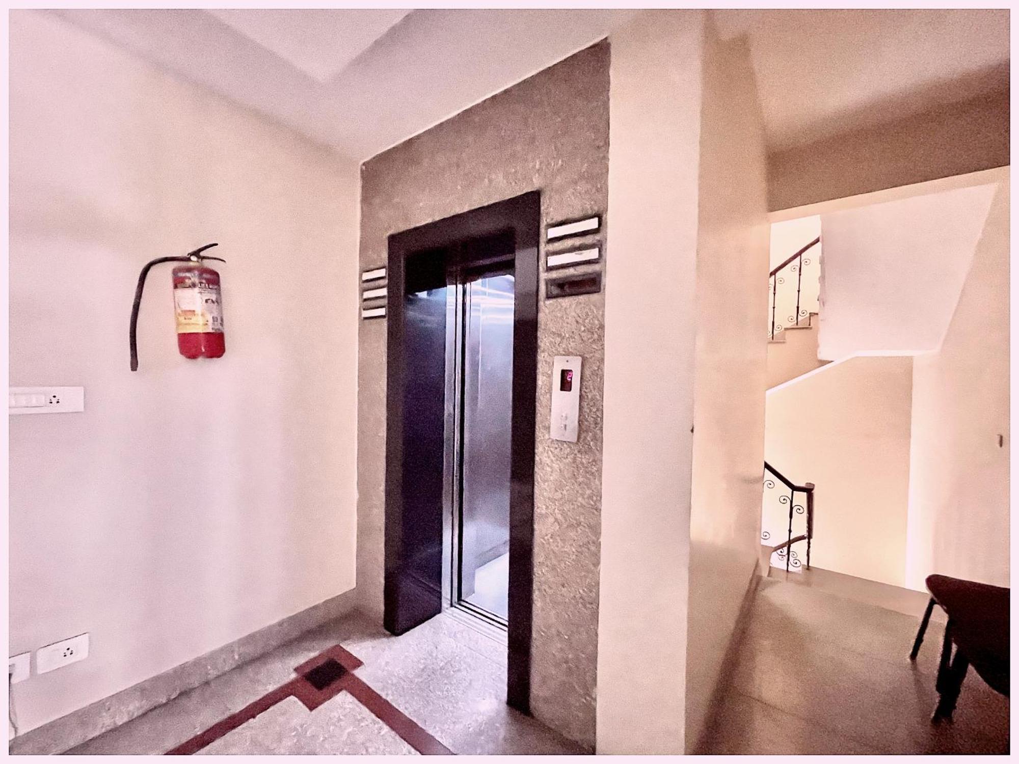 Budget - A-n-a-n-d-a-m- Near Radha Govinda Temple - Ram Jhula - Goa - Hygiene & Spacious - In Hotel 3*