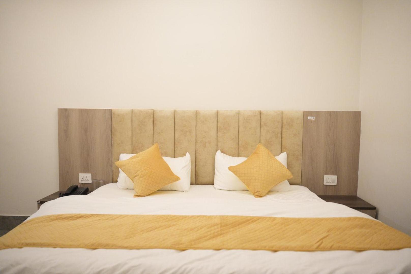 Hotel Harry 3*