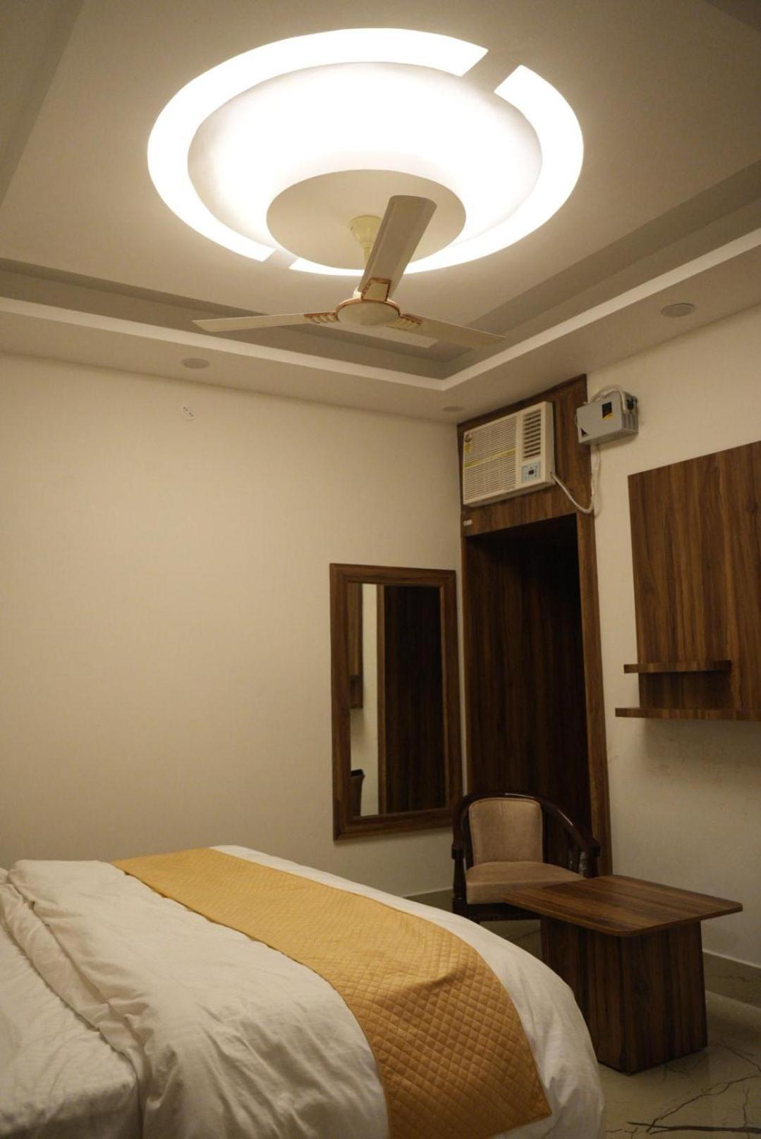 Harry Hotel 3*