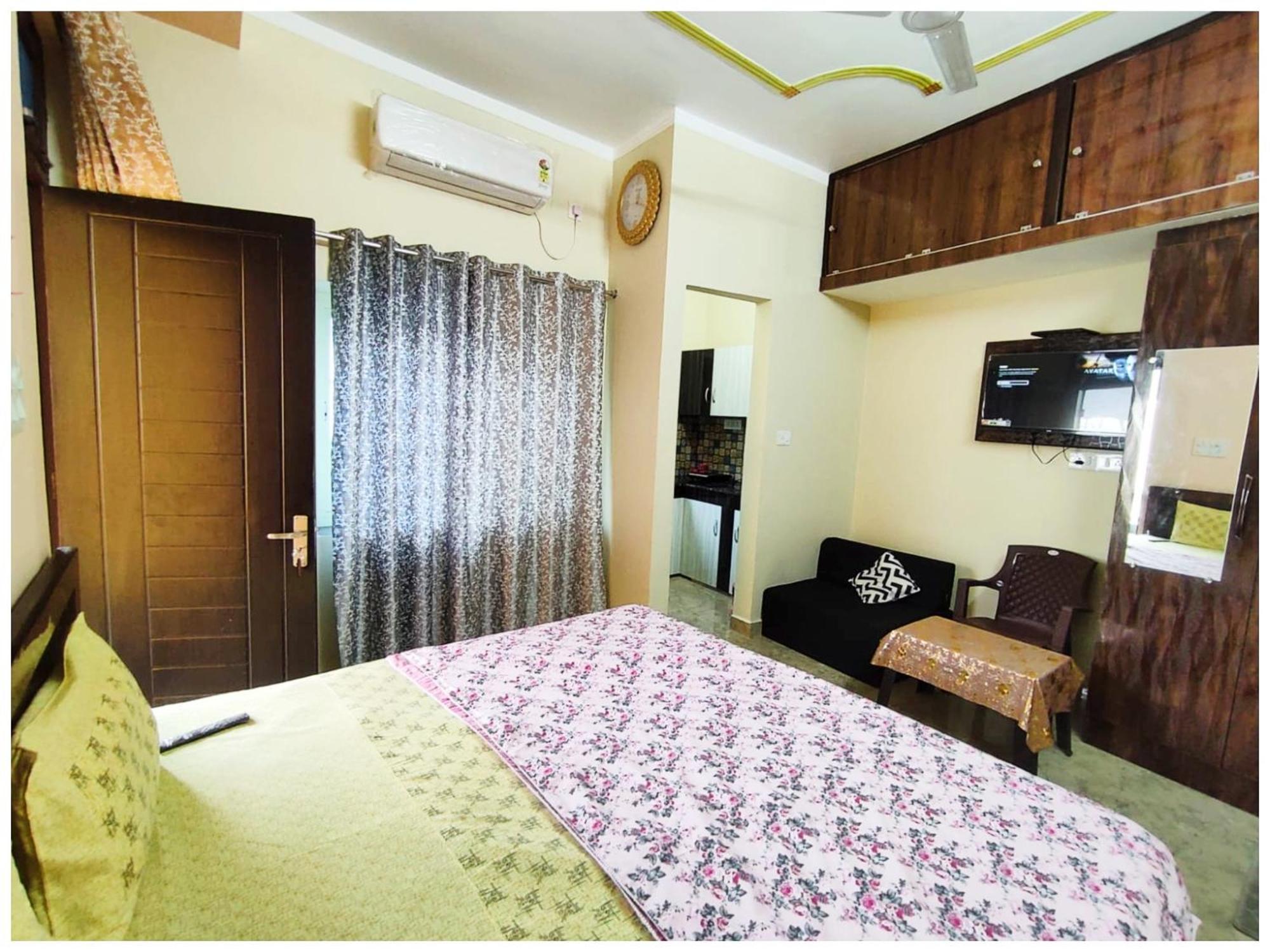 Hotel Budget - A-n-a-n-d-a-m- Near Radha Govinda Temple - Ram Jhula - Goa - Hygiene & Spacious - In Rishikesh