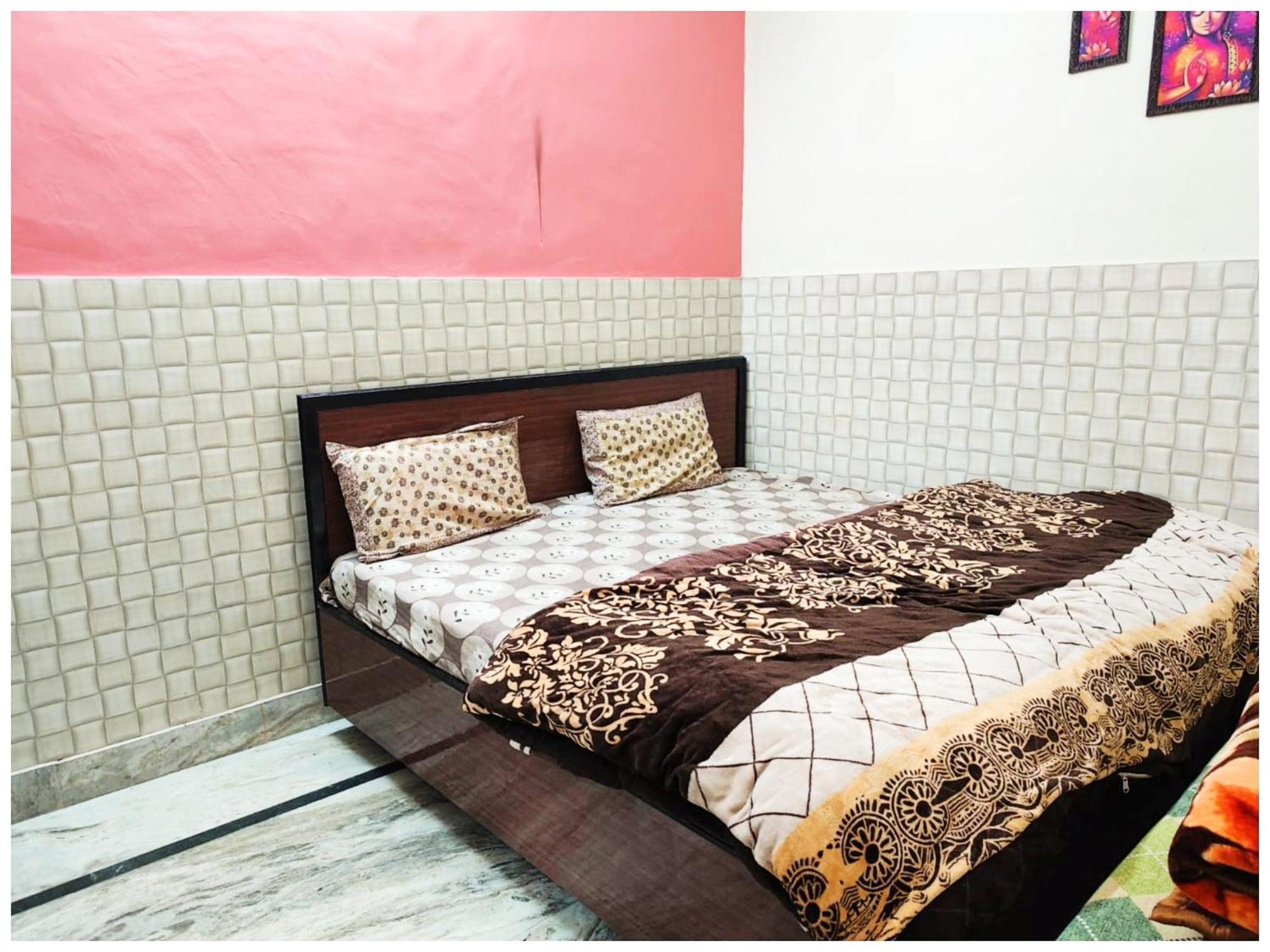 Budget - A-n-a-n-d-a-m- Near Radha Govinda Temple - Ram Jhula - Goa - Hygiene & Spacious - In