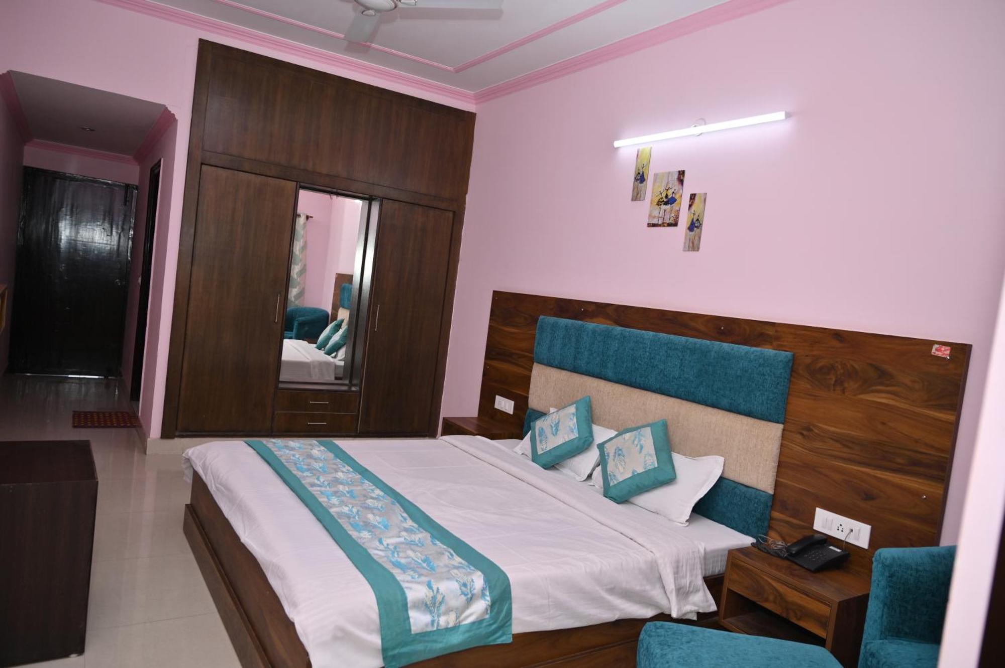 Prasanna Hotel