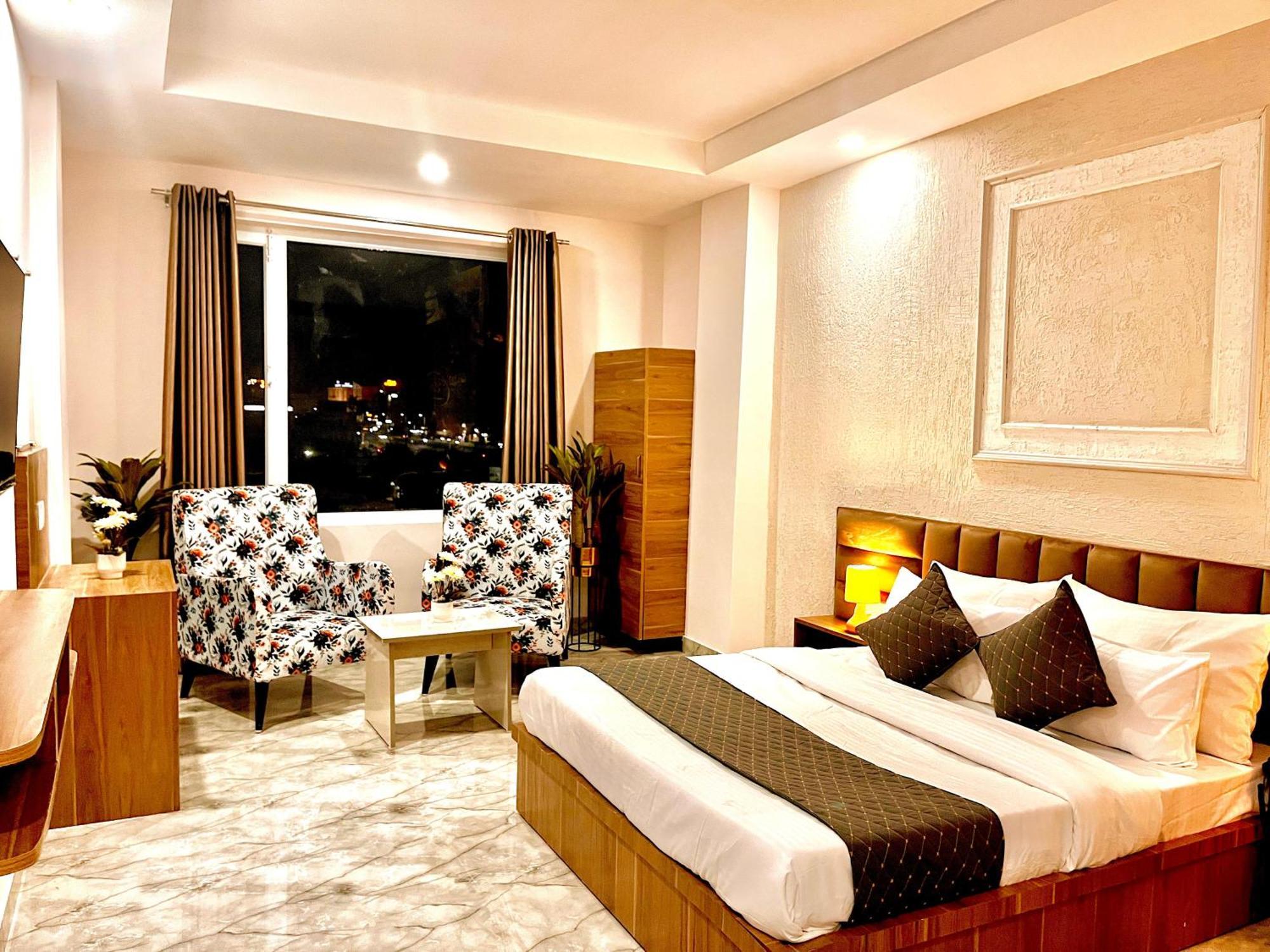 La Meridian - Road, Haridwar