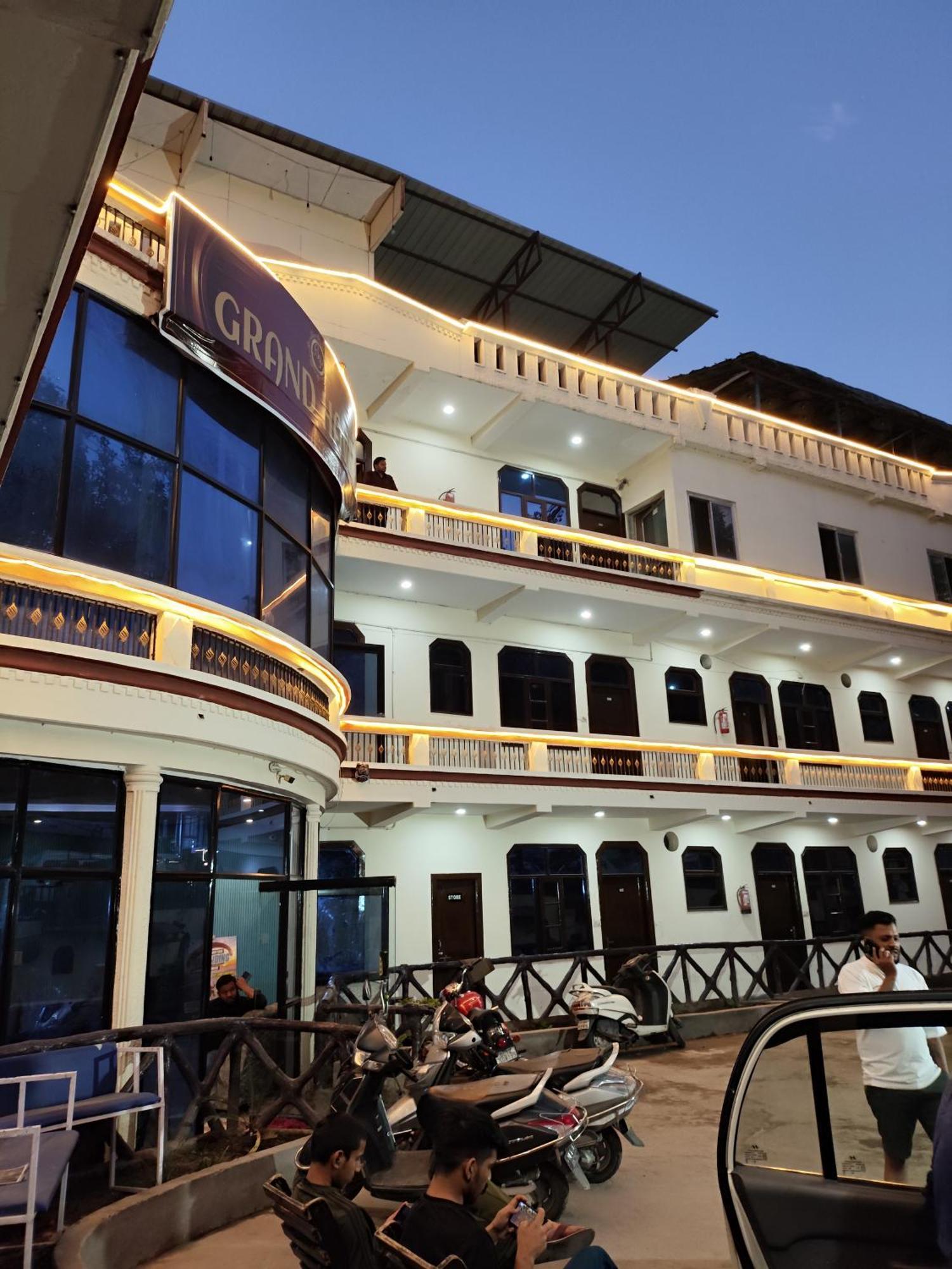 Grand Haveli Hotel