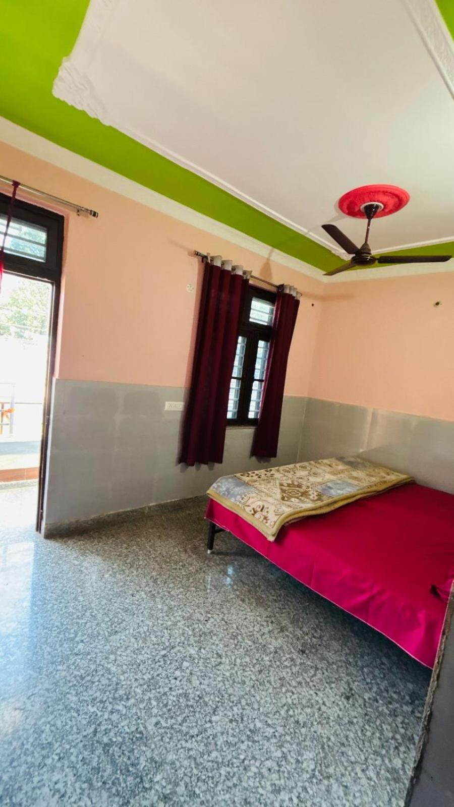 Negi Ngh Guest house Rishikesh