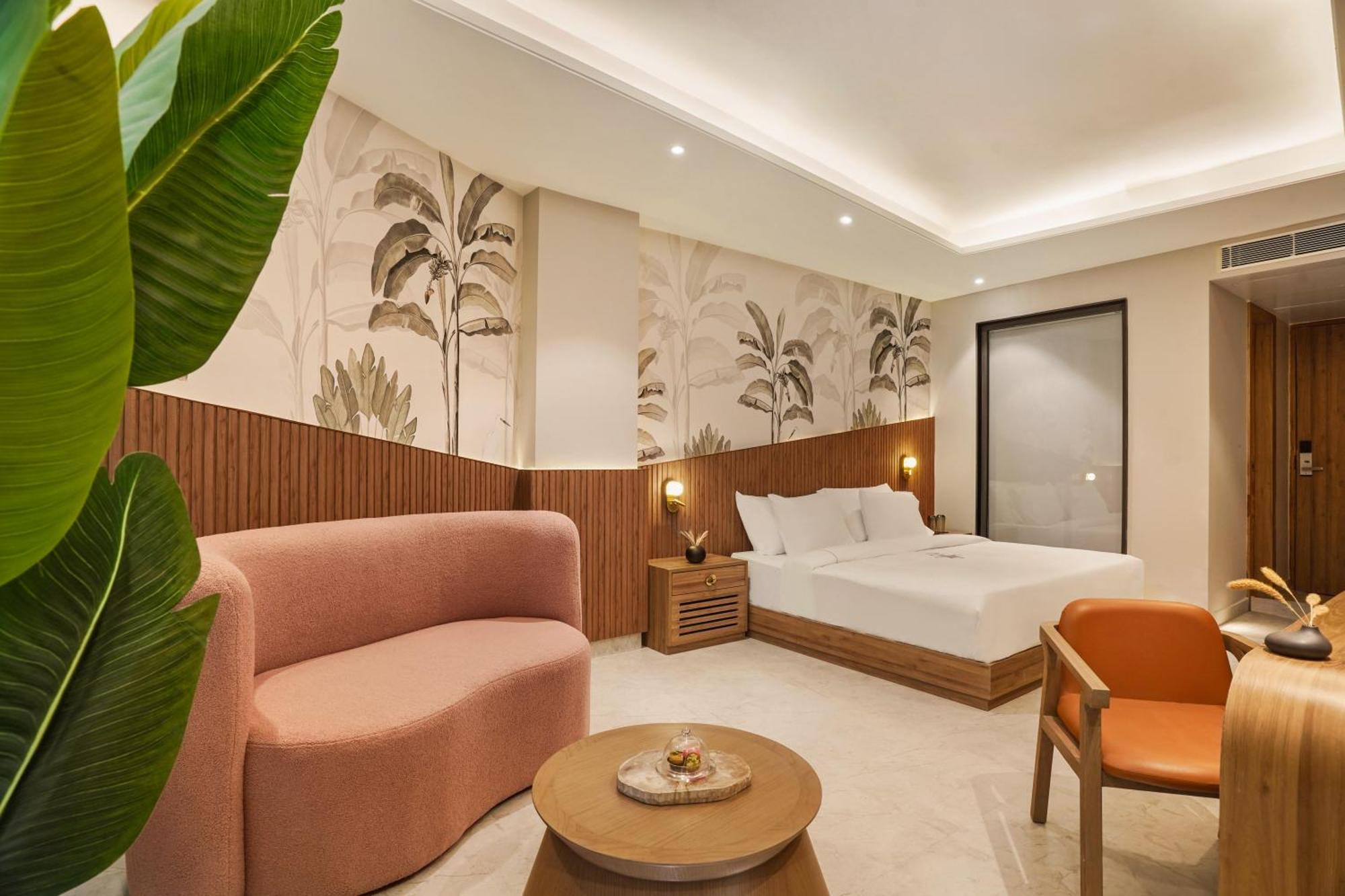 Zana By The Ganges, Tapovan, Hotel 5*
