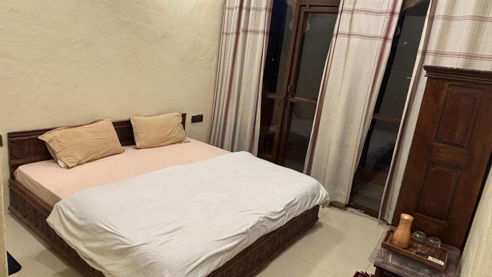 Vedic Dham Ganga Resort *