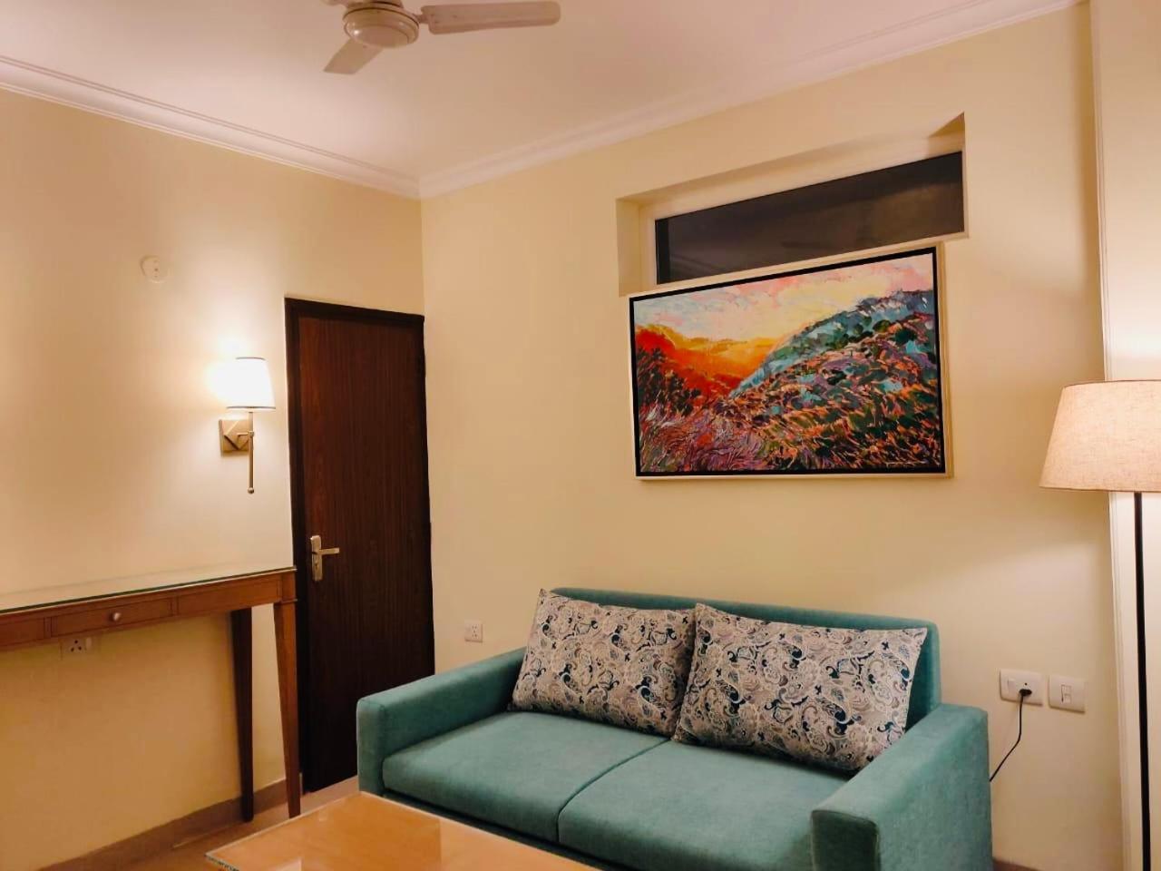 Aparthotel Aloha Divine Ganges With Infinity Pool Rishikesh