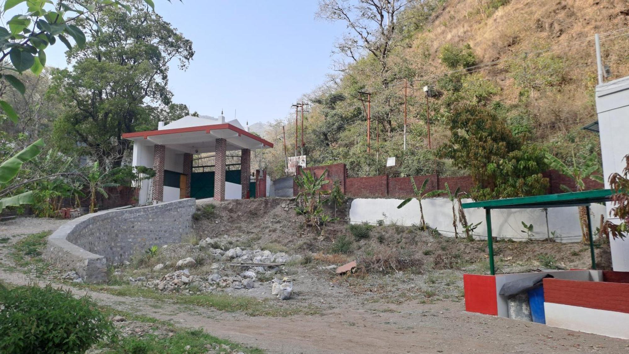 Swami Samarpan Ashram Bed & Breakfast