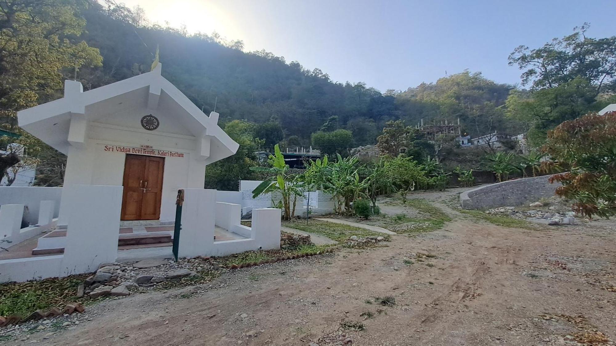 Swami Samarpan Ashram Bed & Breakfast