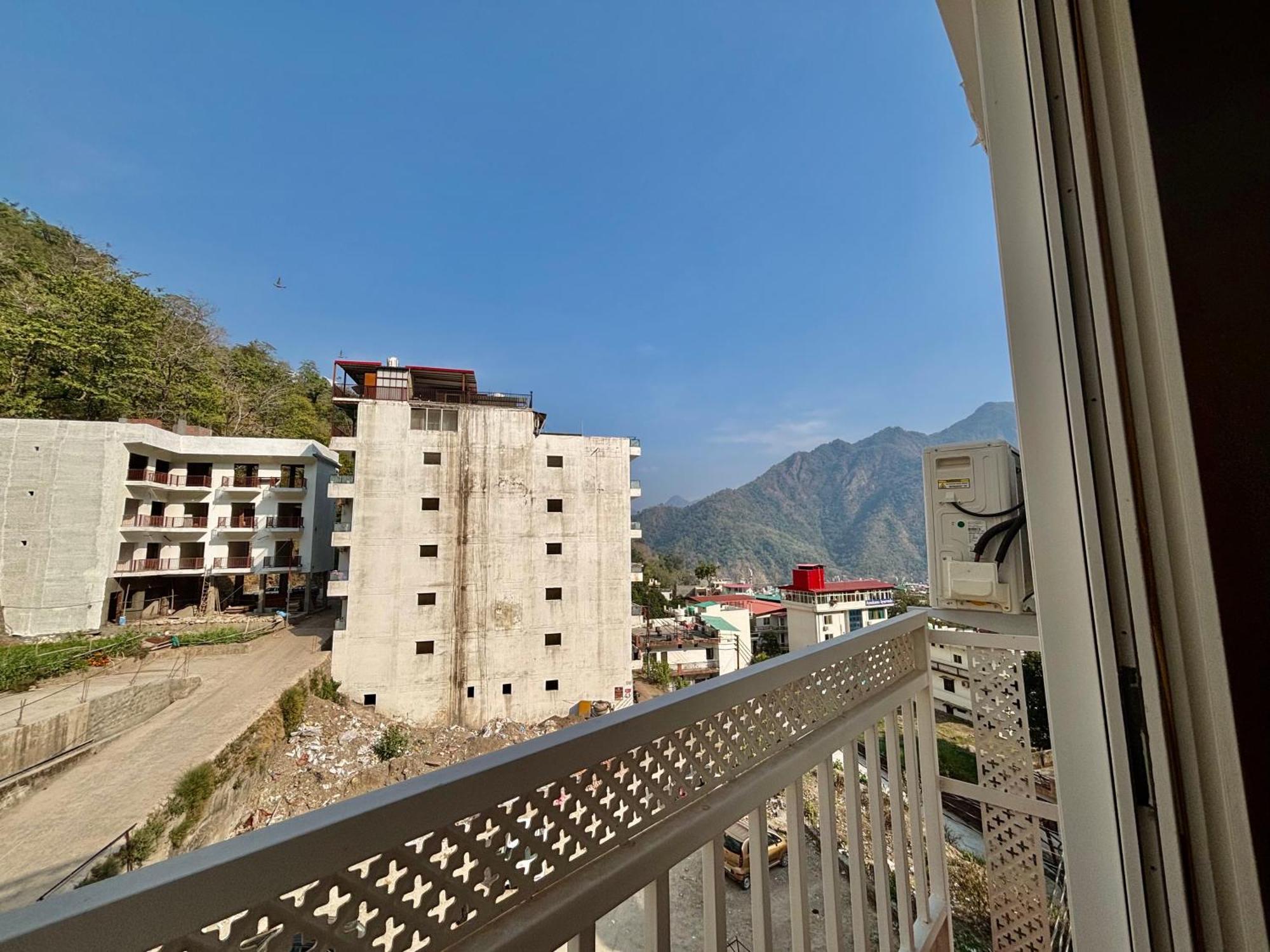 Check Homes Hotel Rishikesh