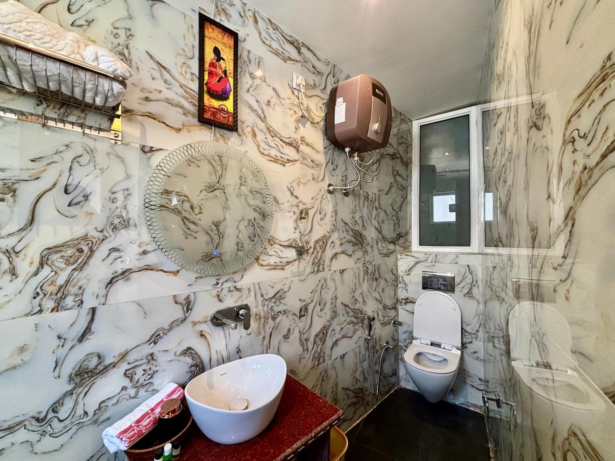 Hotel Check Homes Rishikesh