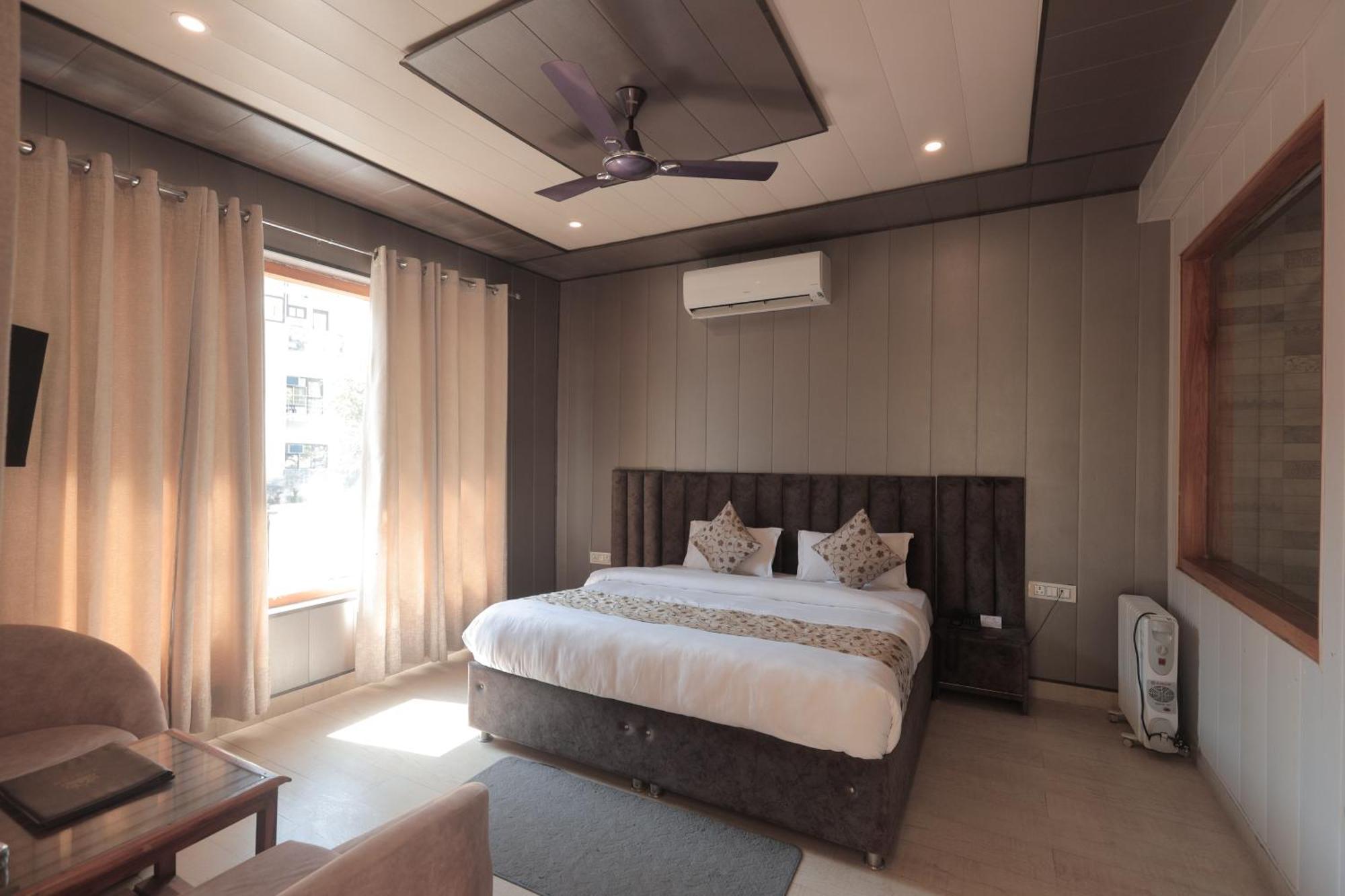 Yogved Hospitality & Hotel Rishikesh