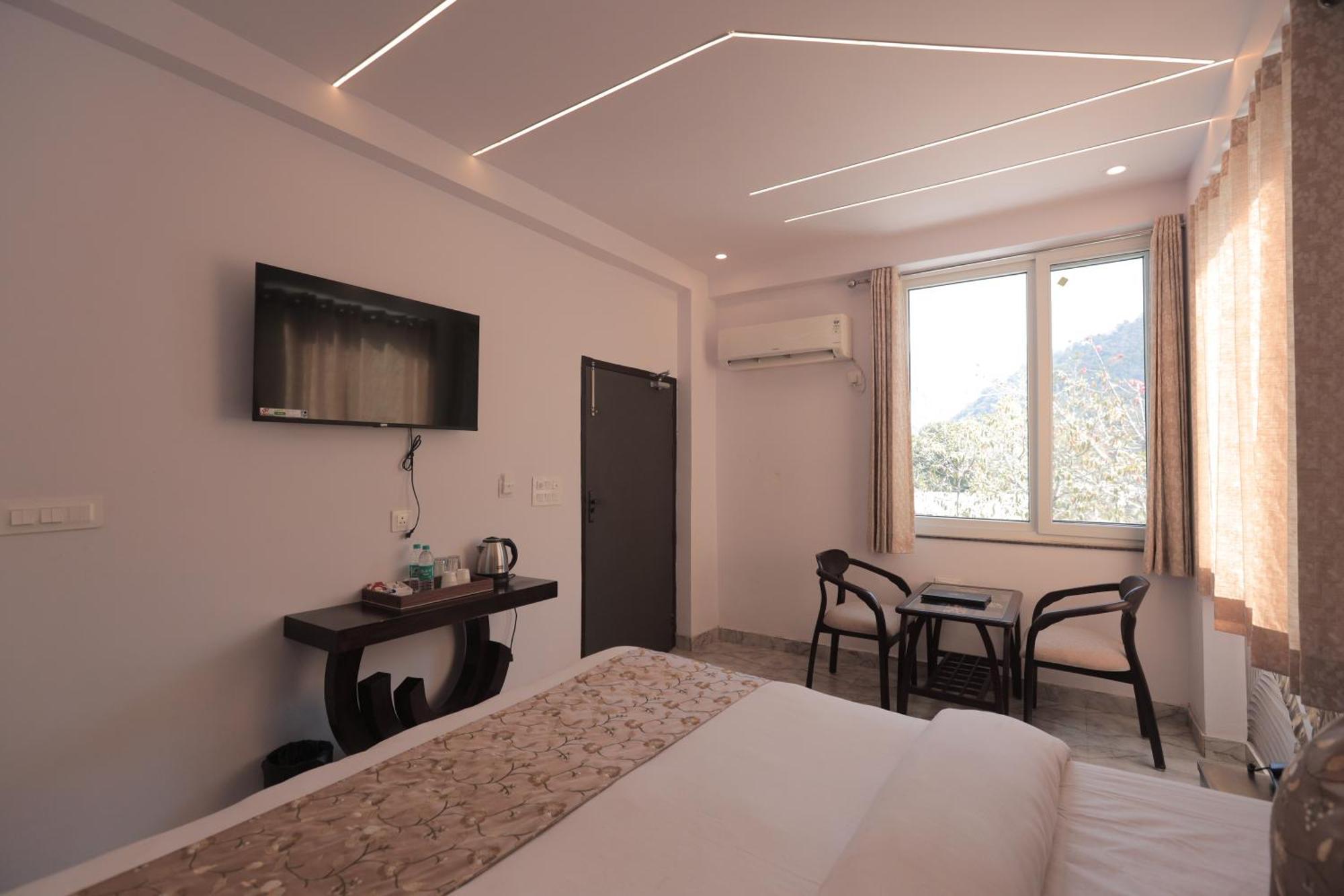 Hotel Yogved Hospitality &