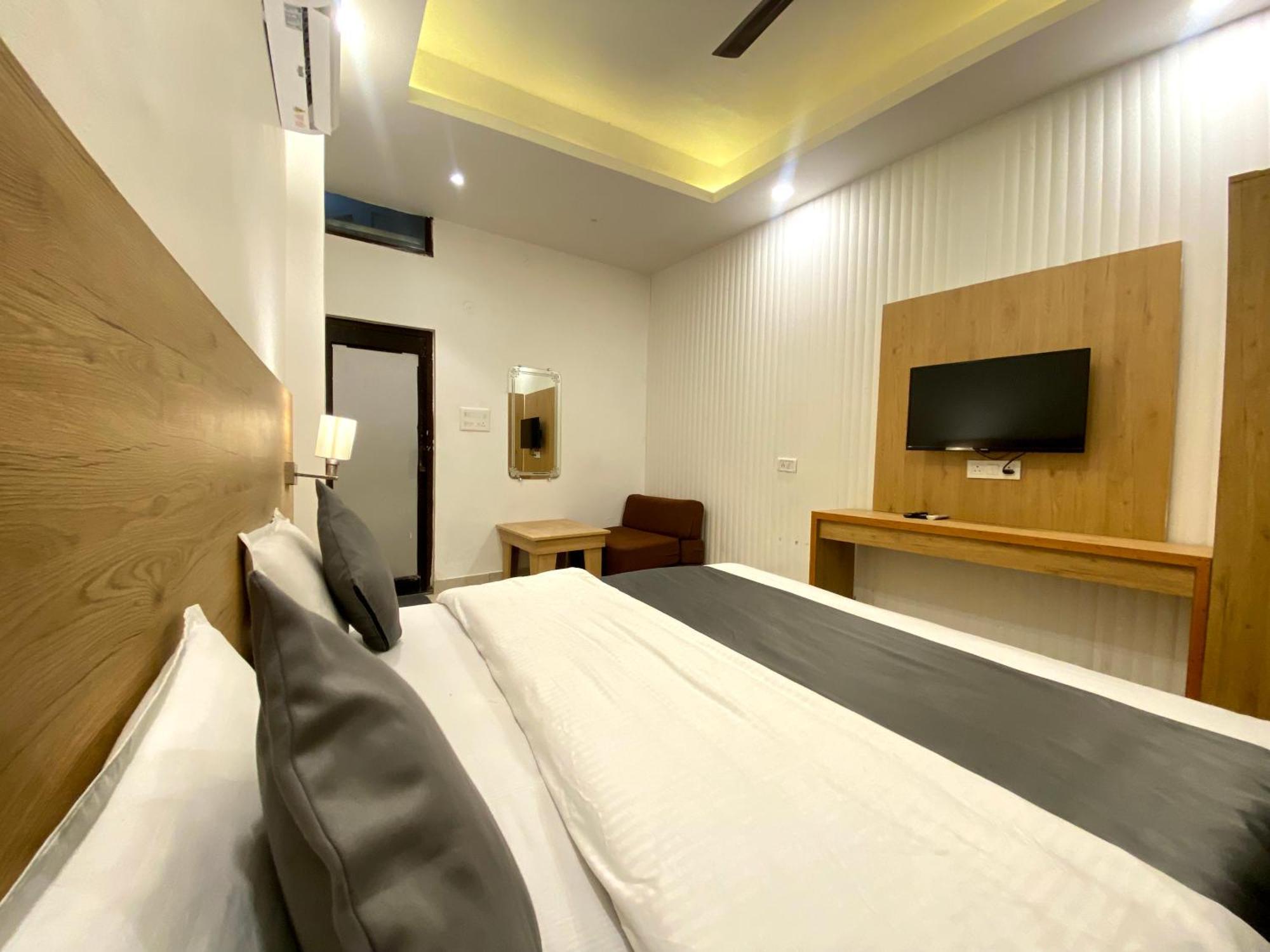 Sonu & Hostel, * Rishikesh