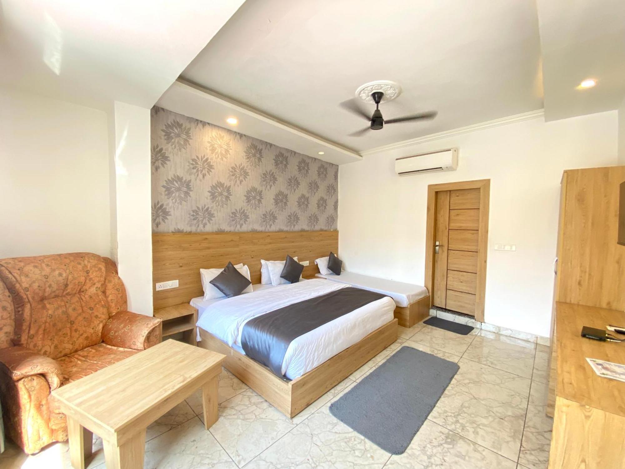 Sonu & Hostel, * Rishikesh