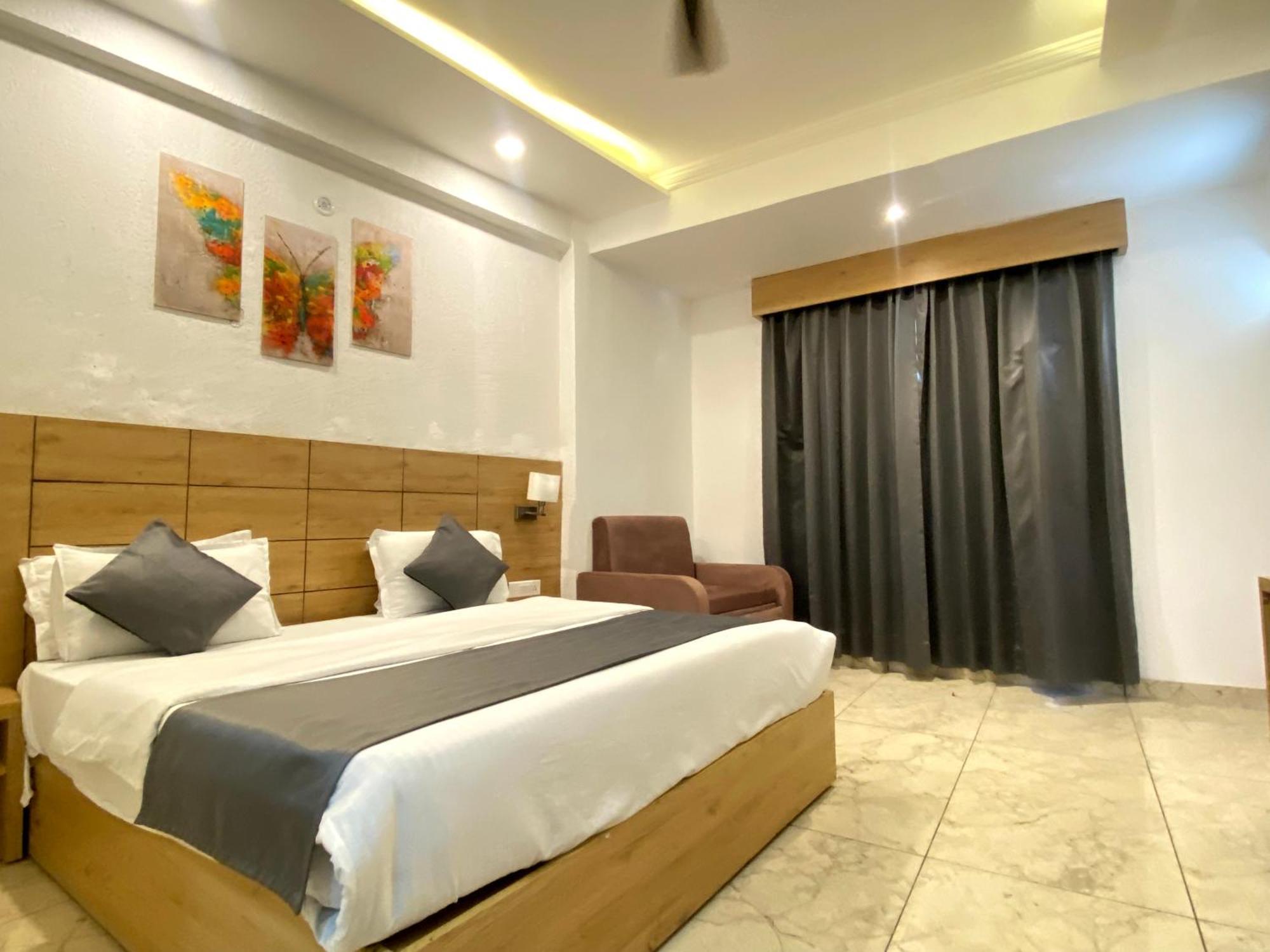 Sonu & Hostel, Rishikesh