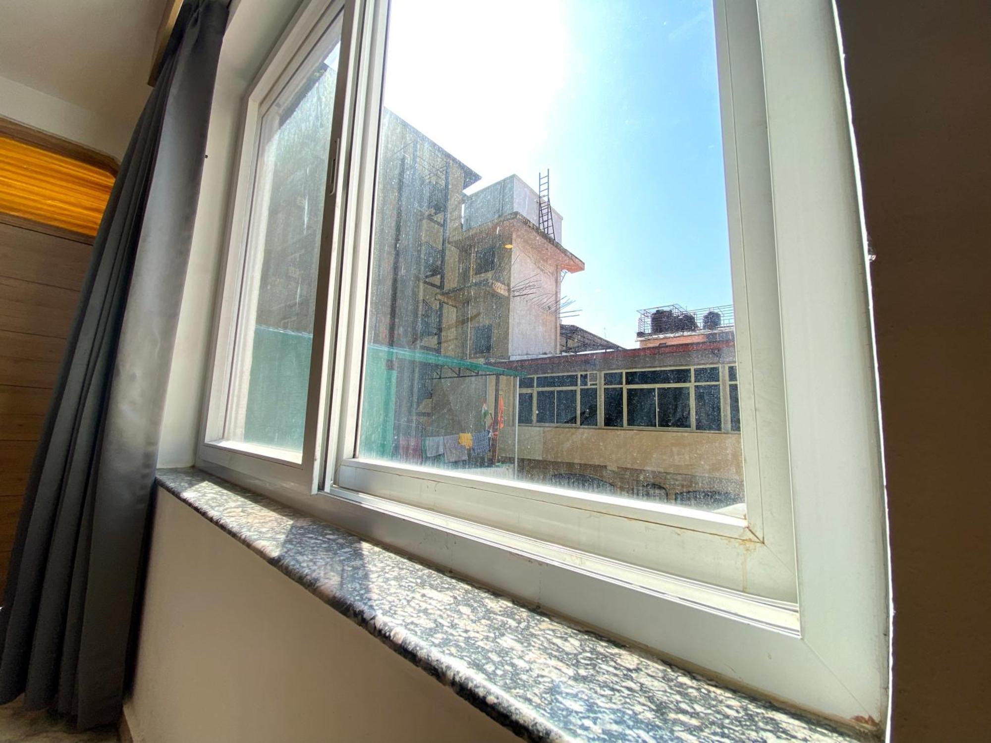 Sonu & Hostel, Guest house
