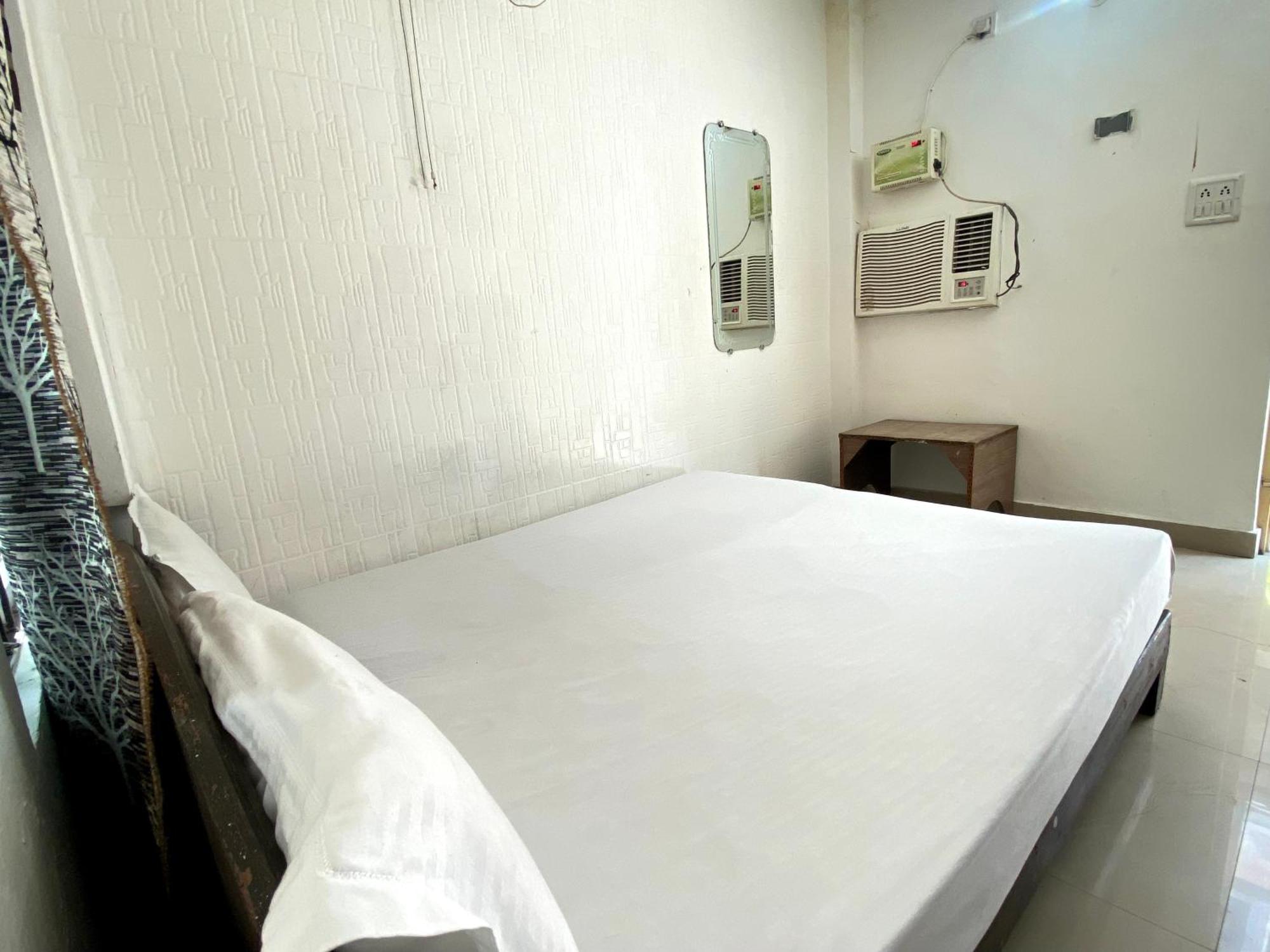 Sonu & Hostel,