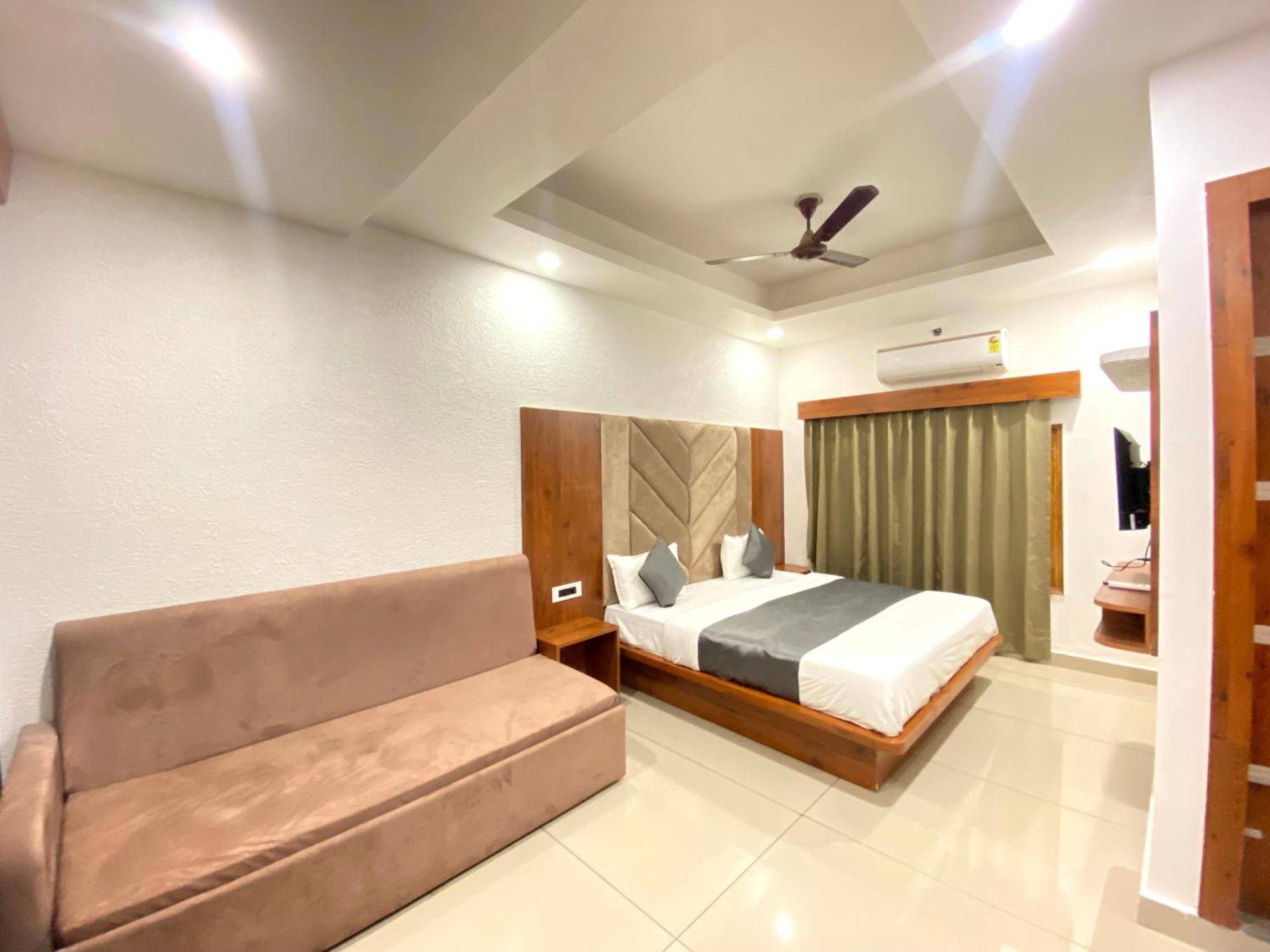 Sonu & Hostel, Guest house *