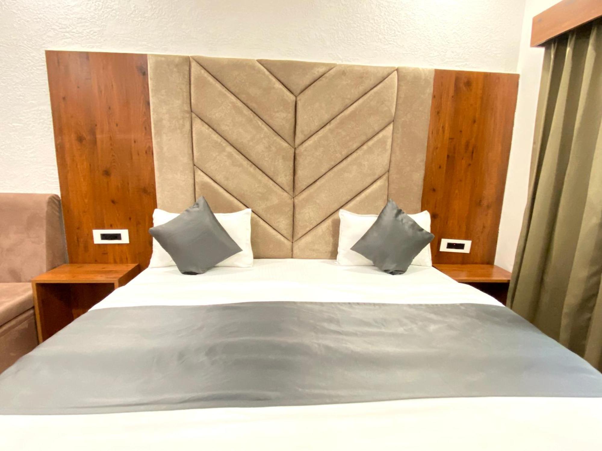 Guest house Sonu & Hostel, Rishikesh