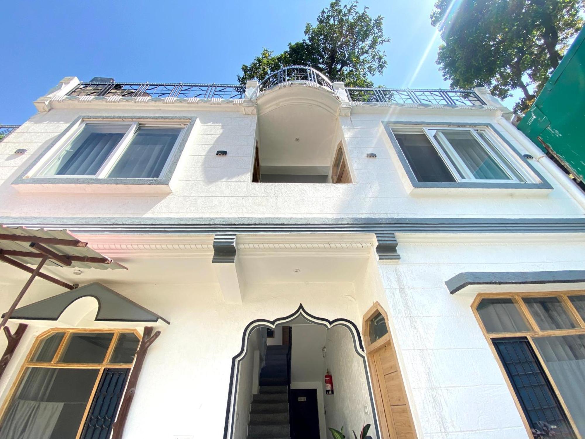 Sonu & Hostel, Guest house *