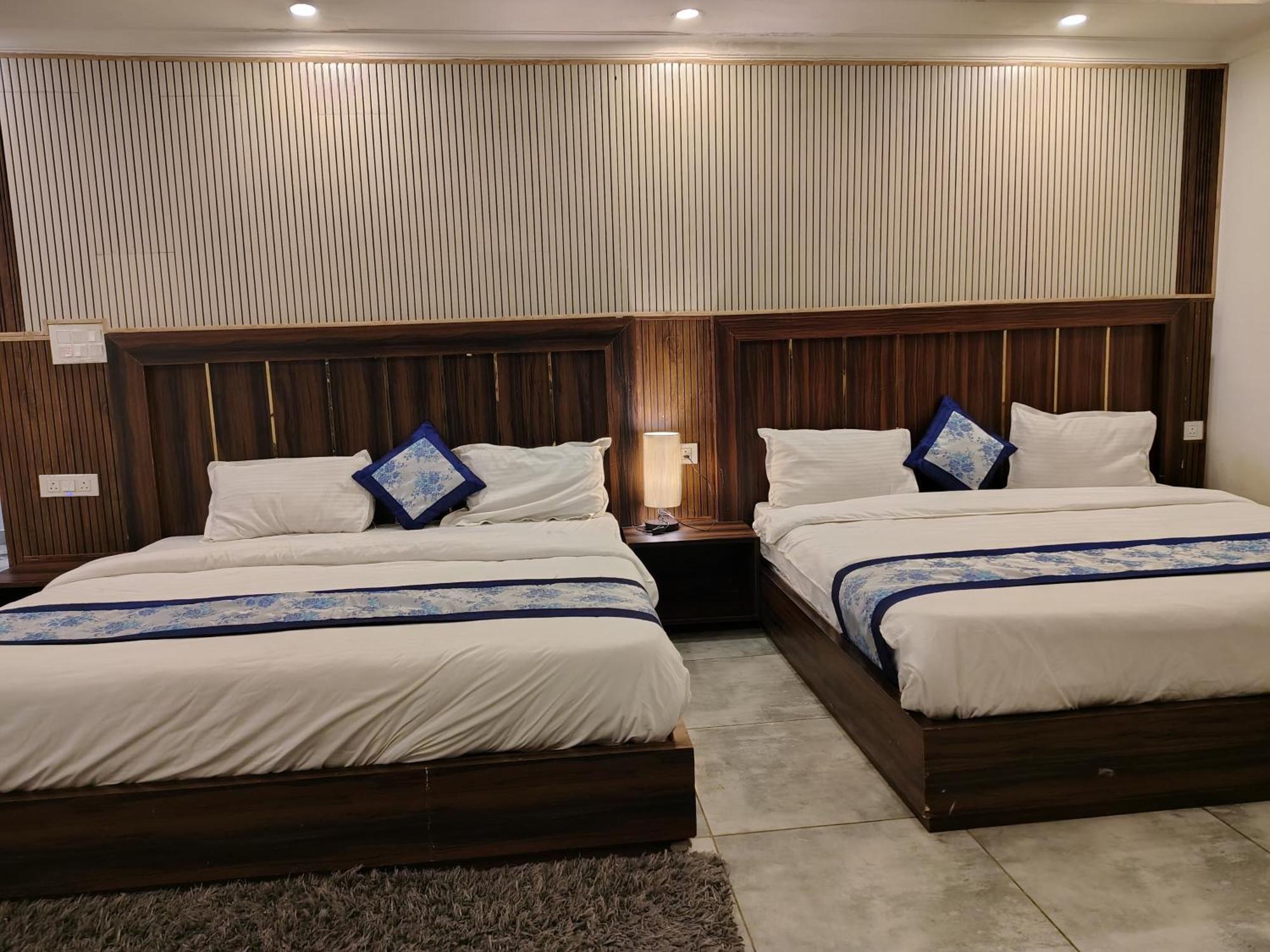 Hotel The Tapovan Hills 3*