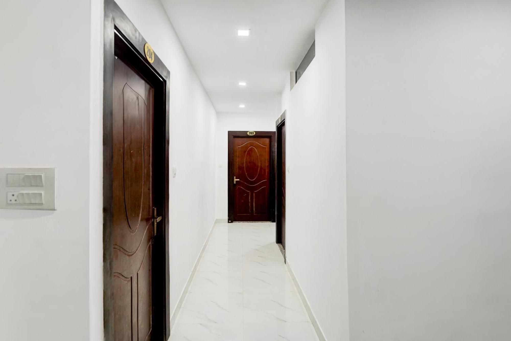 Super O Badrinath Road Tapovan Hotel 4*