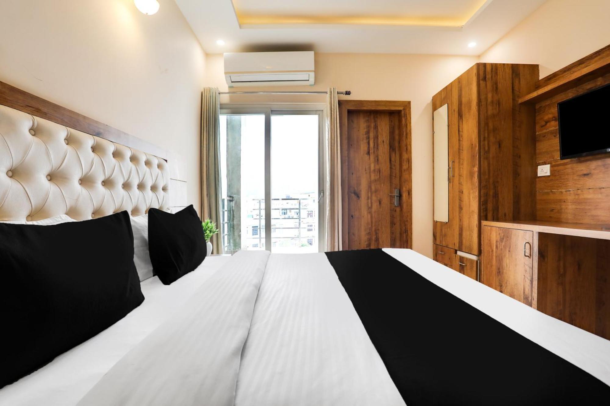 Super Townhouse Oak Tapovan 4* Rishikesh