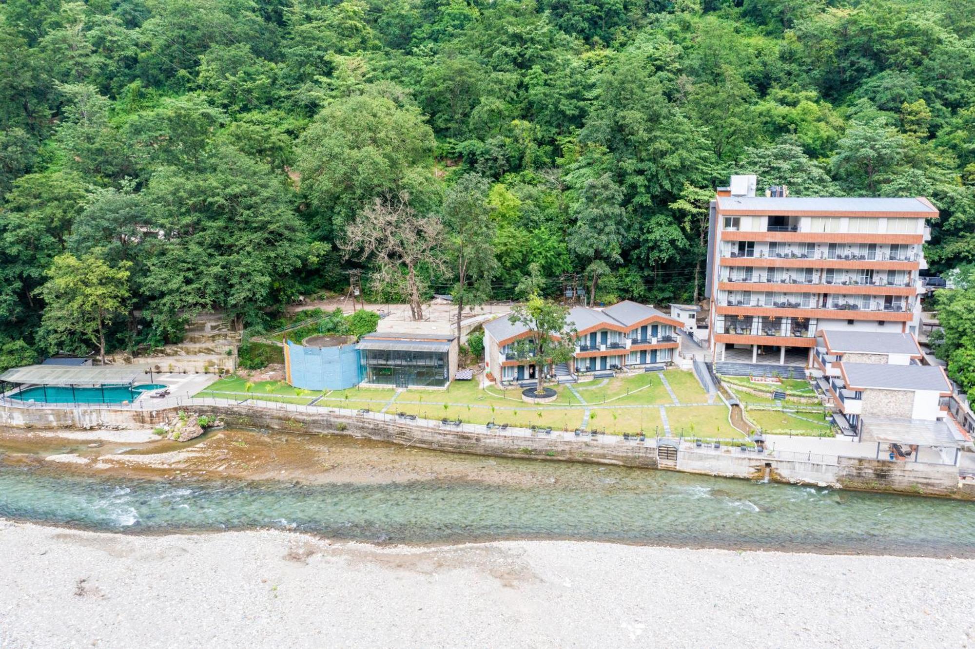 Dls Divine River Resort And Spa, Rishikesh Resort 5*