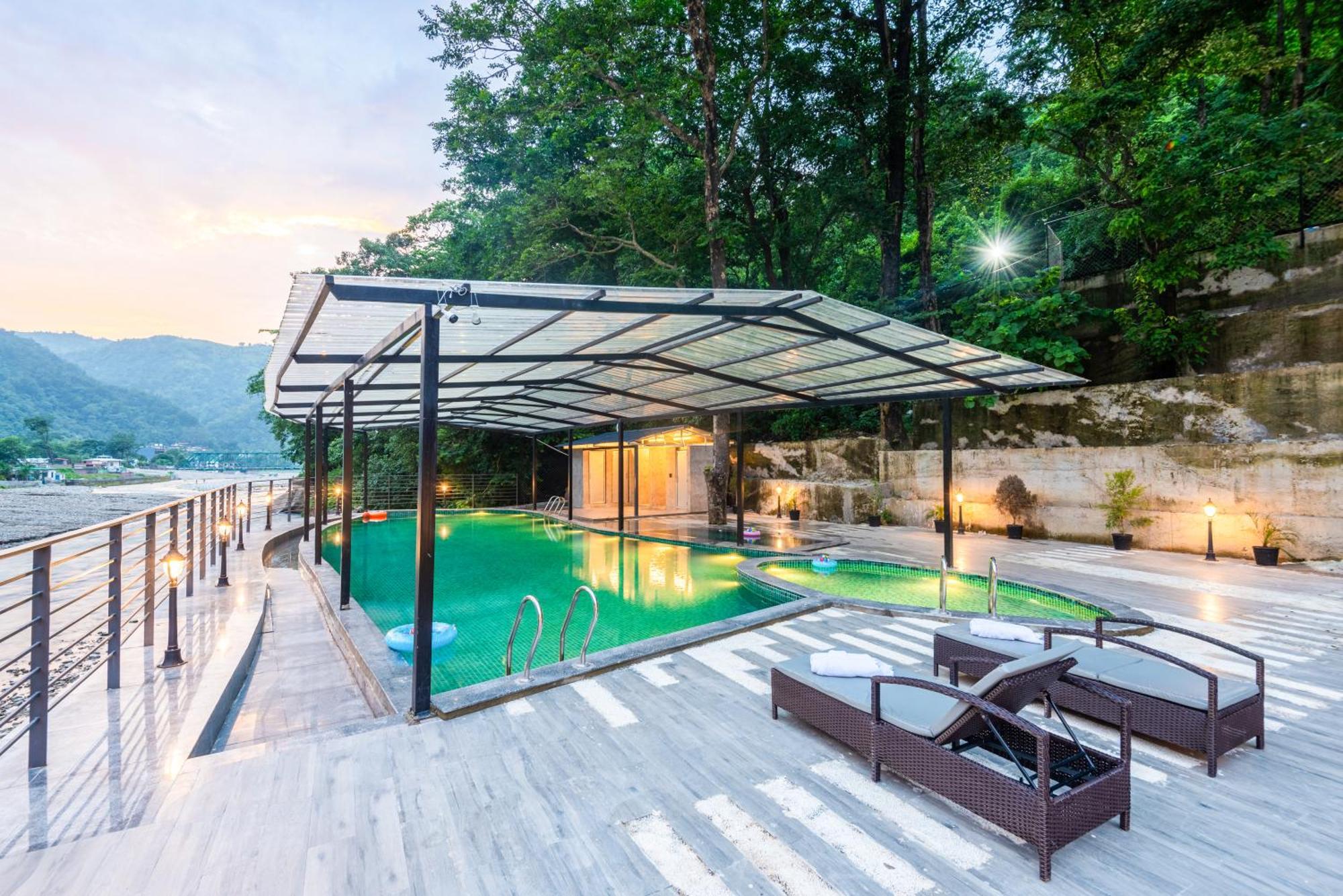 Resort Dls Divine River Resort And Spa, Rishikesh