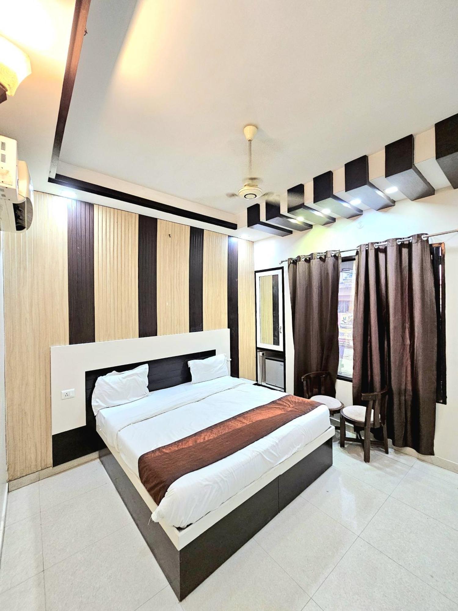 Kailash Residency Hotel 2*