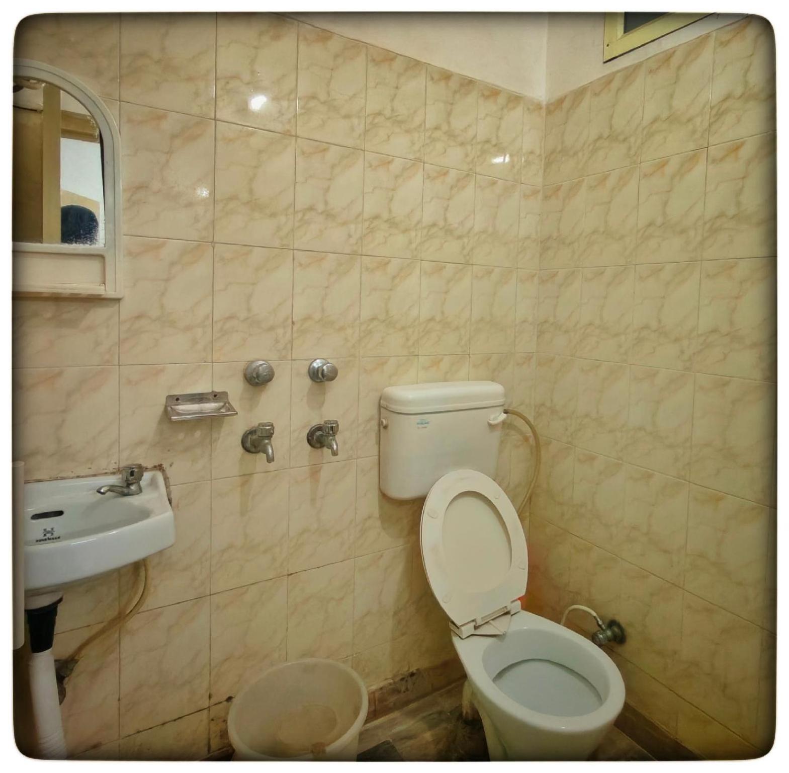 Laxman Ganga Hotel