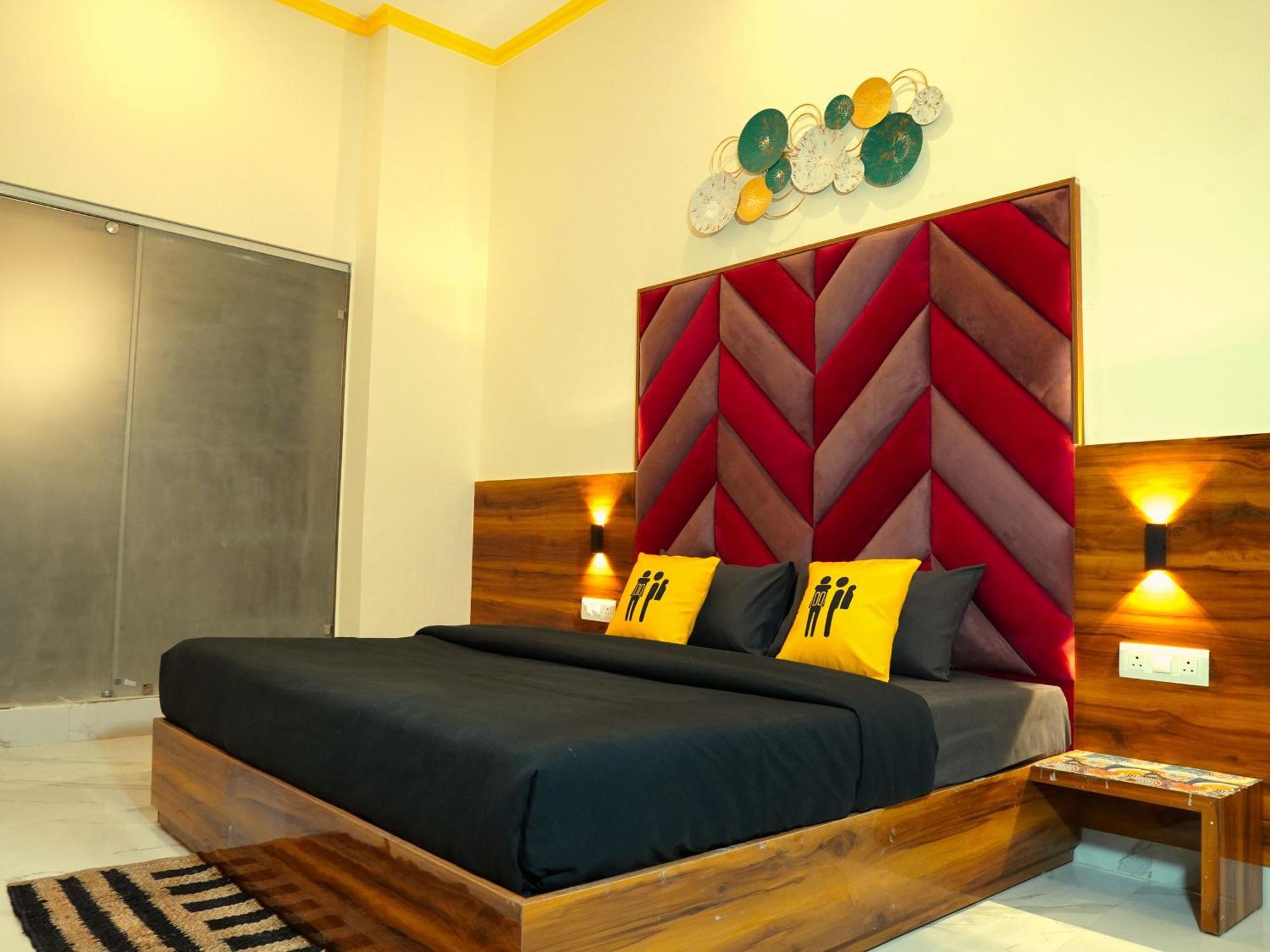 The Rishikesh, Upper Tapovan Hostel