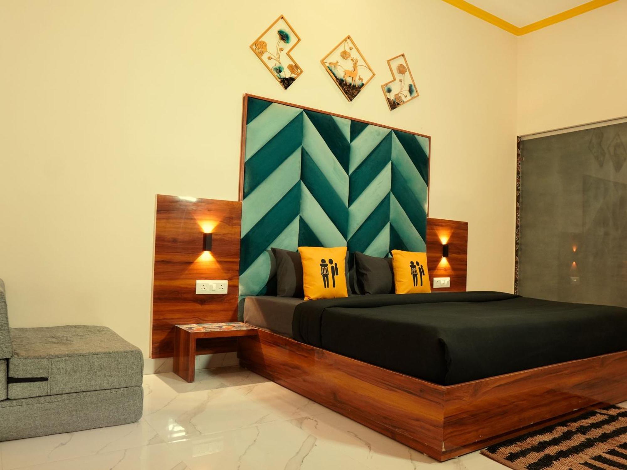The Rishikesh, Upper Tapovan Hostel Rishikesh
