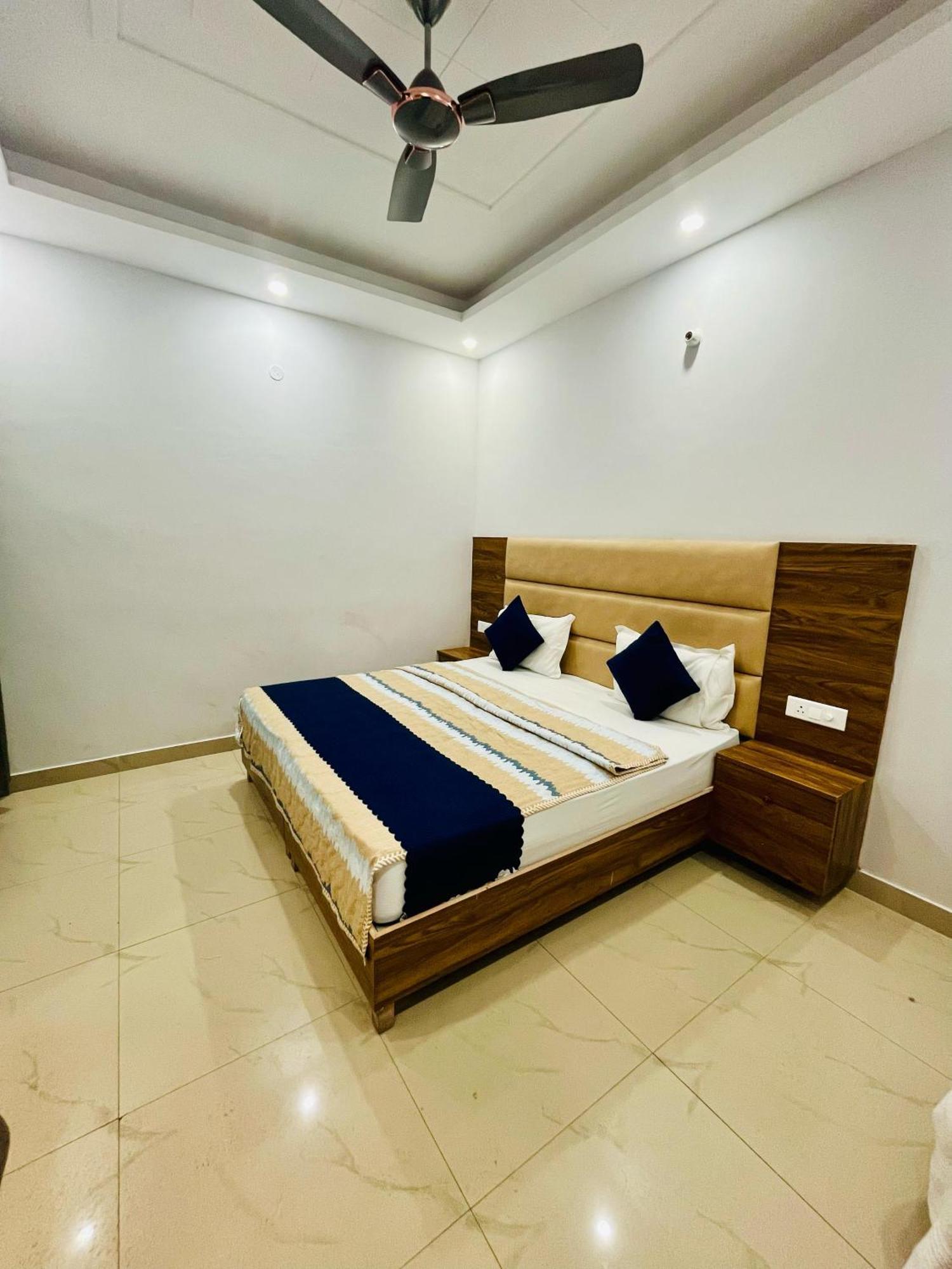 Hotel Yog Vriksh