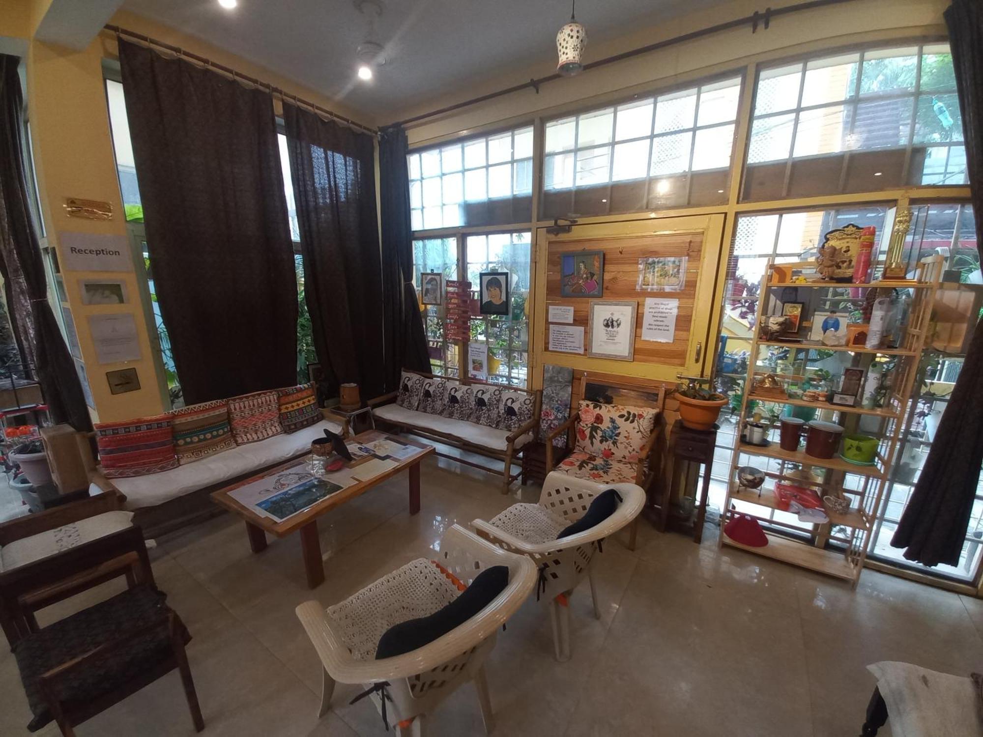 Devi Music Ashram Bed & Breakfast *